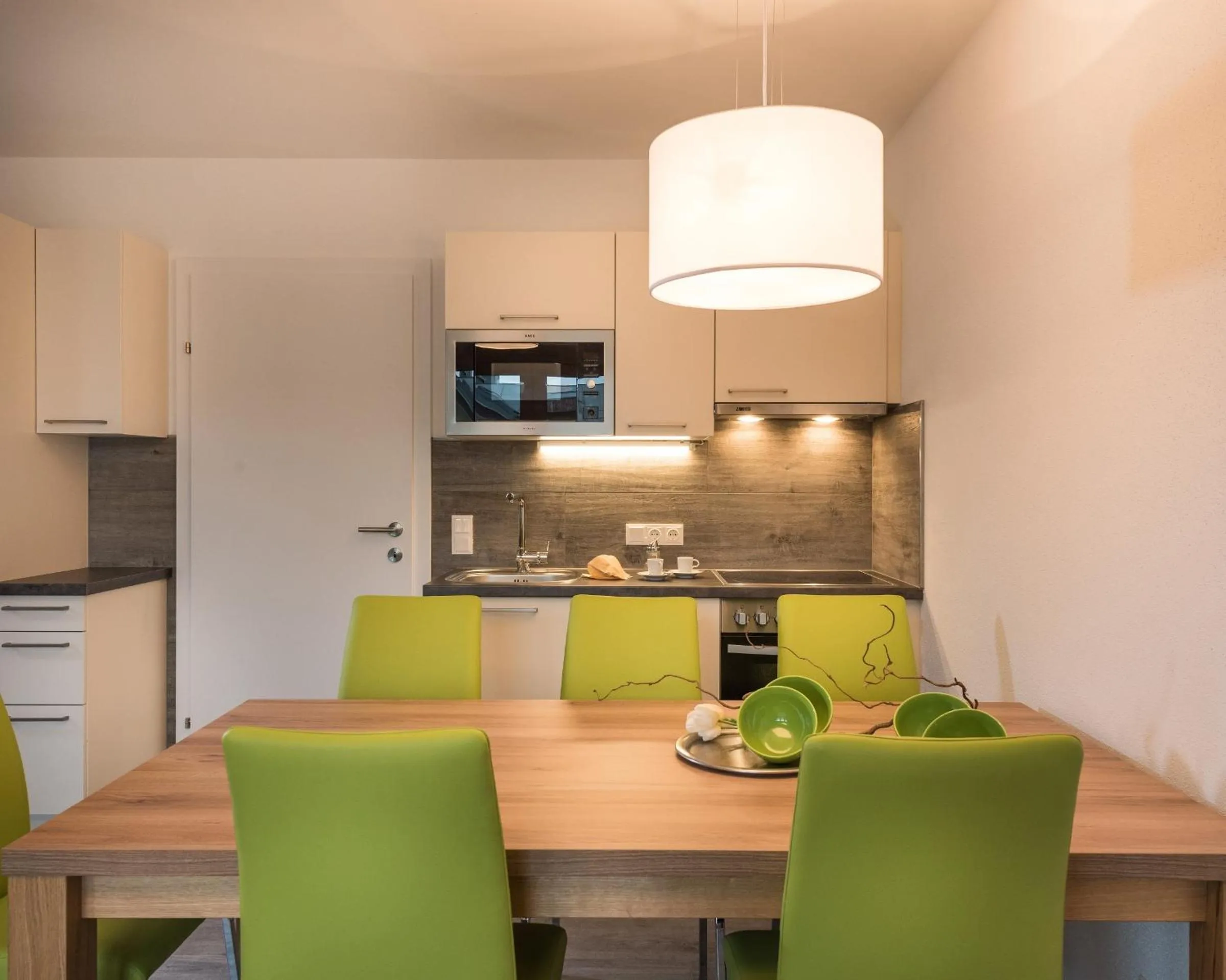 Dining area in AlpenParks Hotel & Apartment Central Zell am See