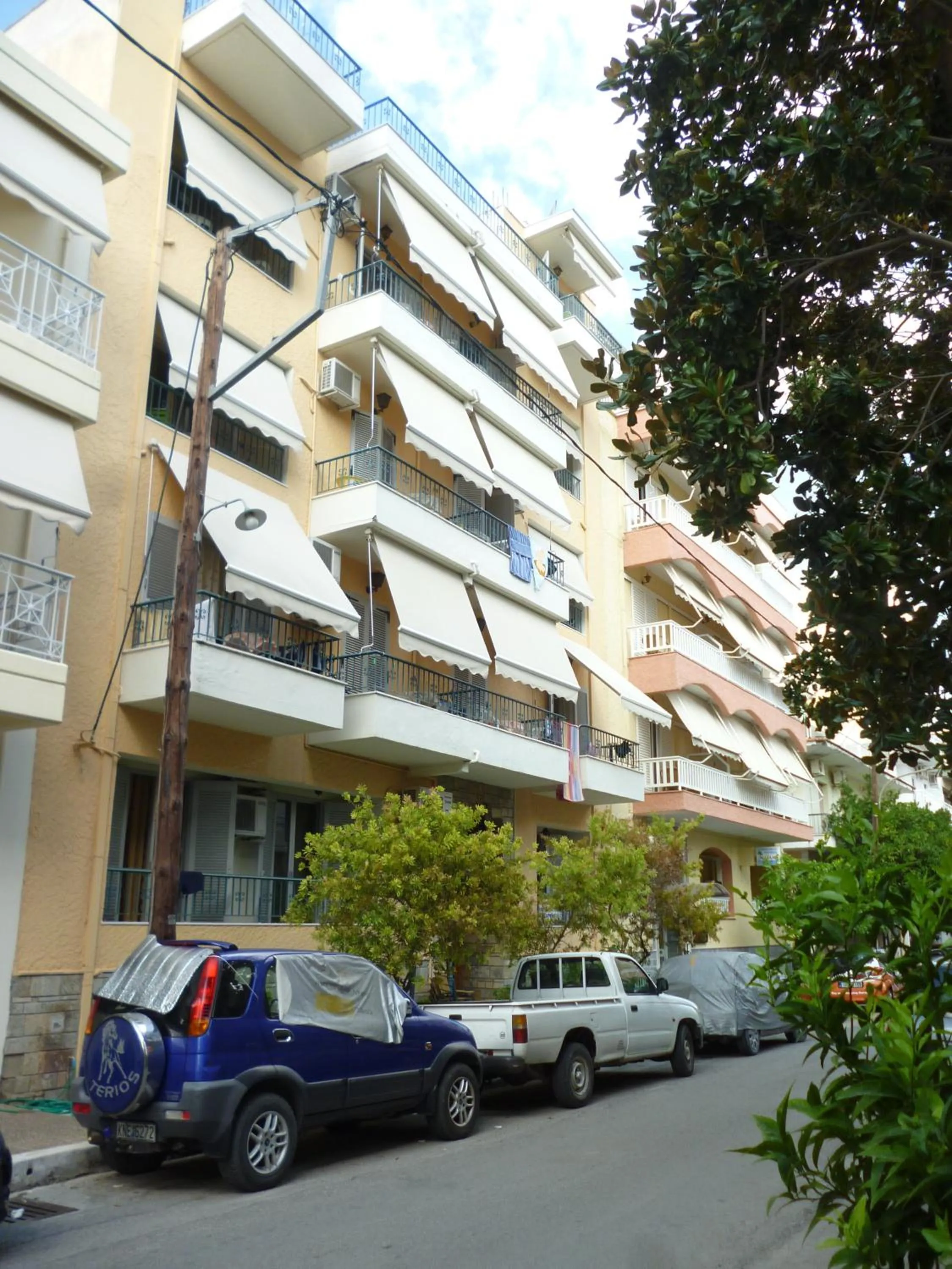 Facade/entrance in Orion Studios