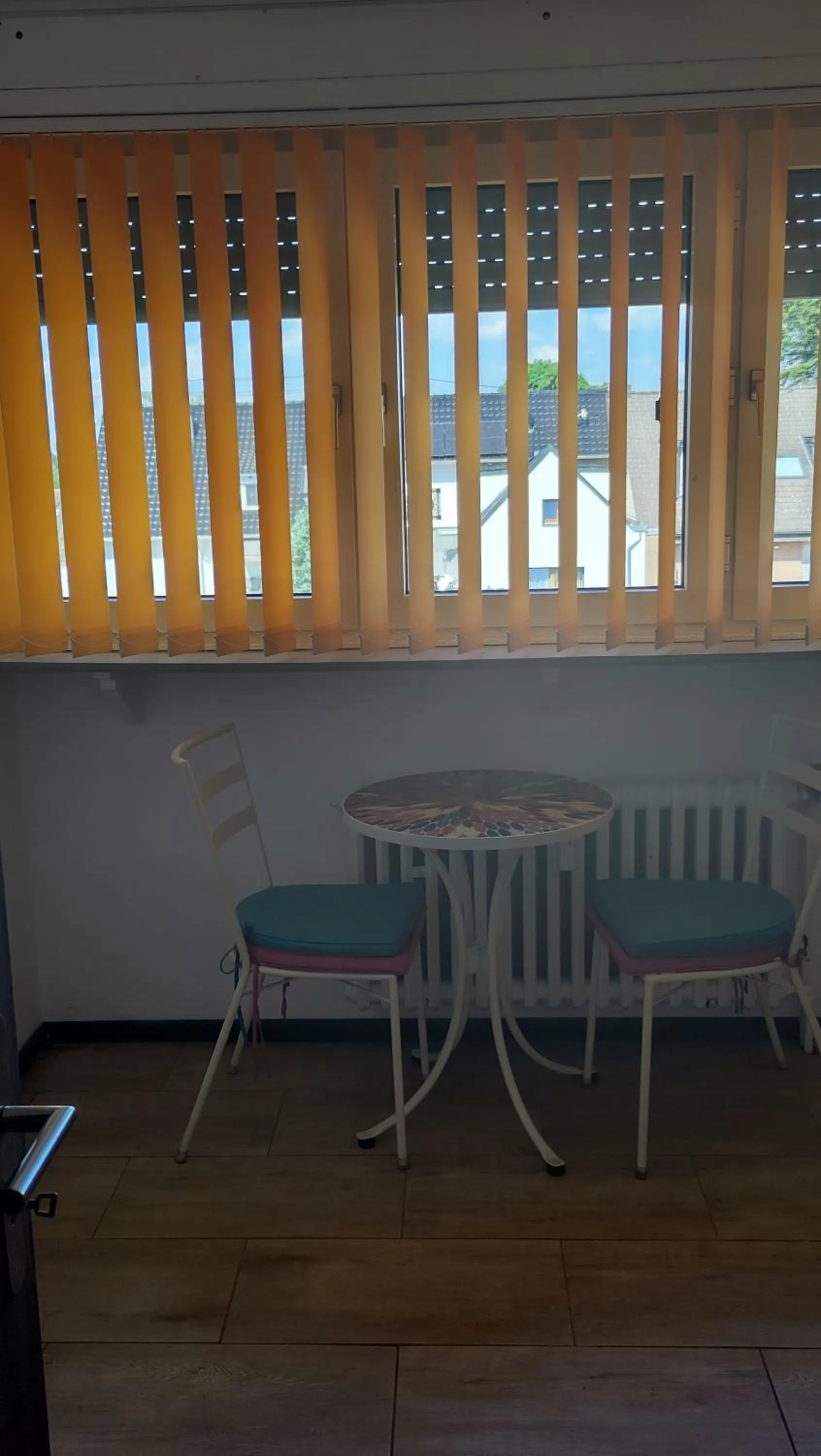 Family Room with Bath in ZUR POST - HÜLCHRATH