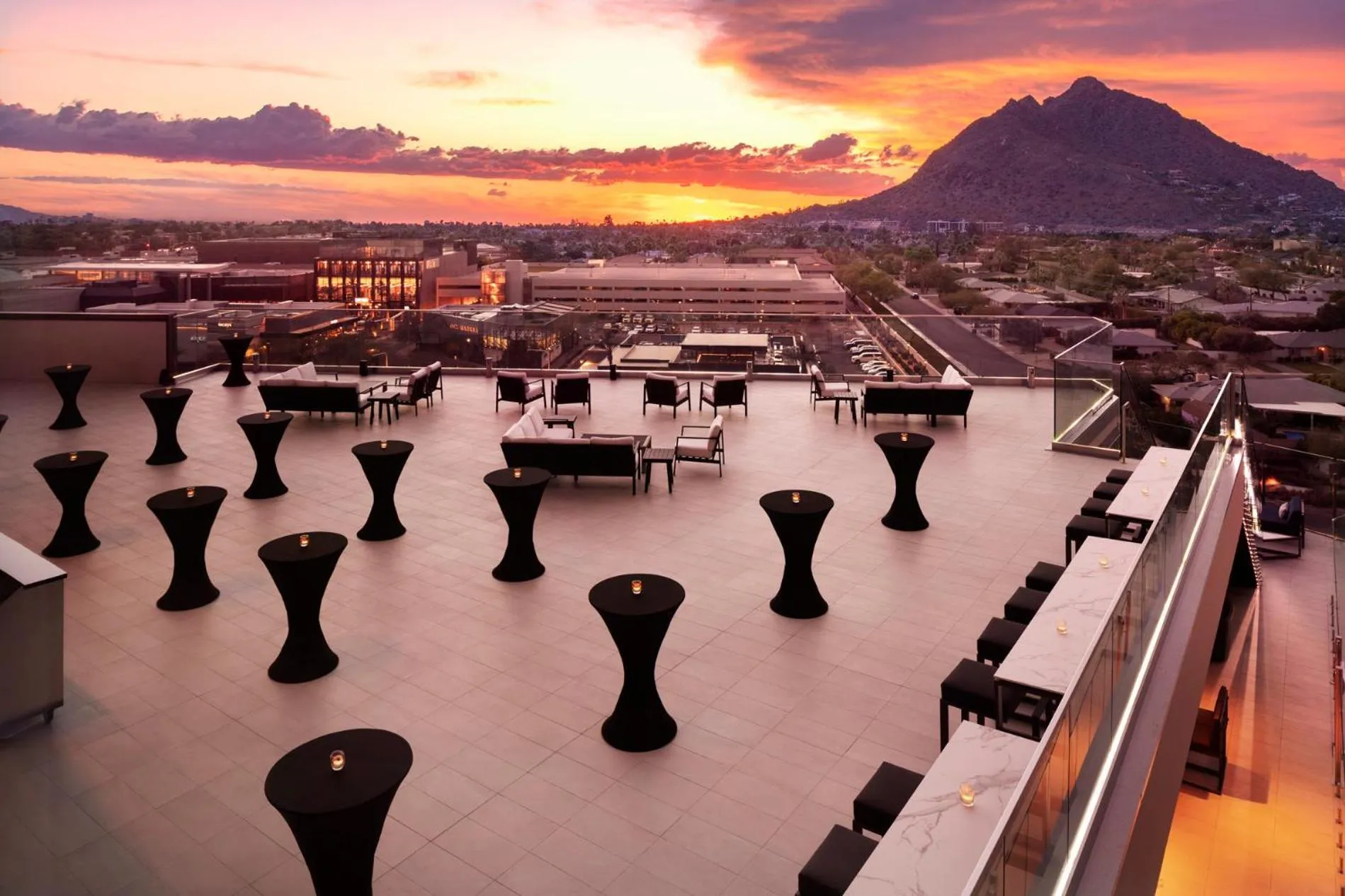 Balcony/Terrace in Caesars Republic Scottsdale, a Hilton Hotel