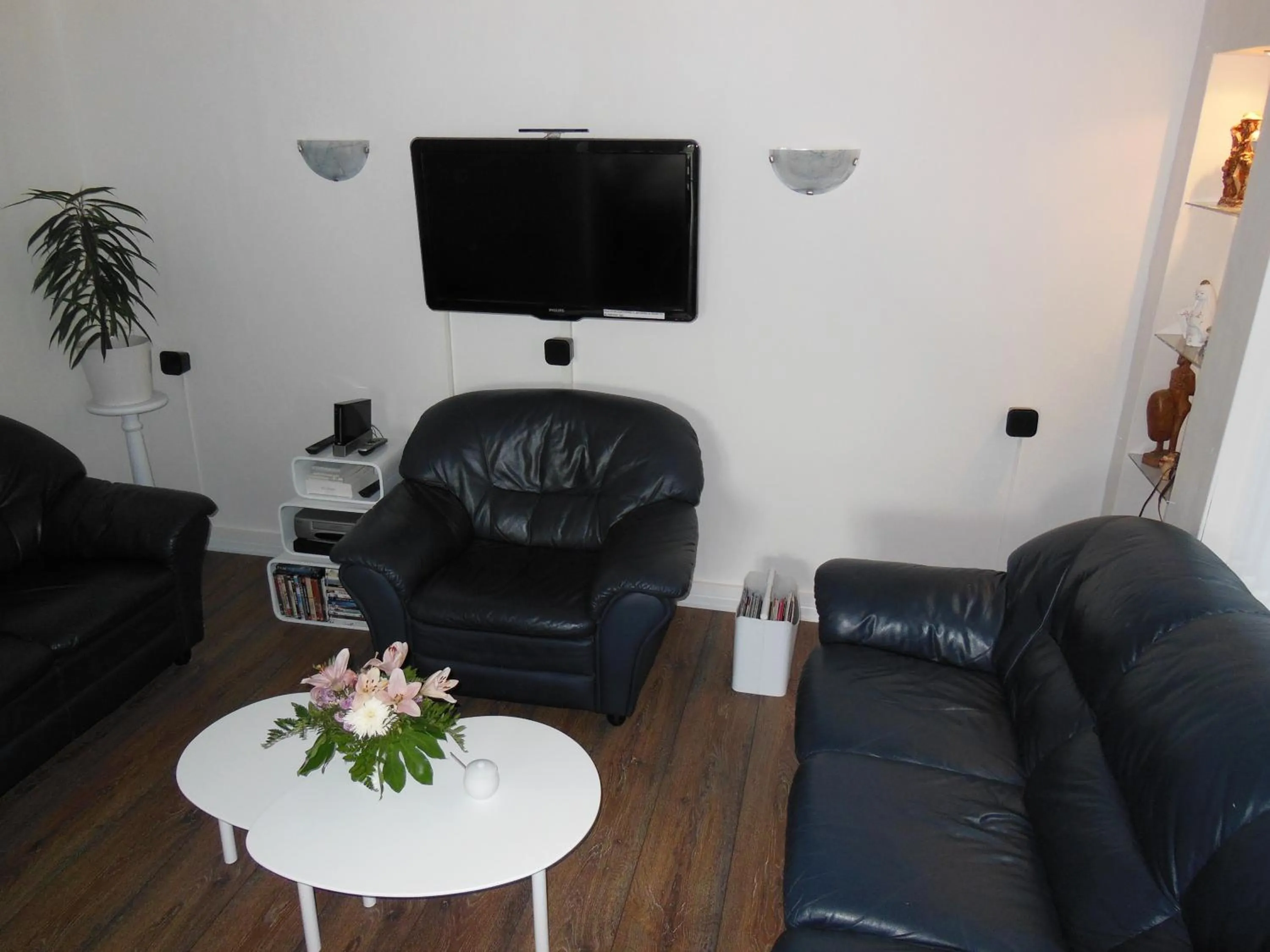 Communal lounge/ TV room in Bed & Breakfast Sirius