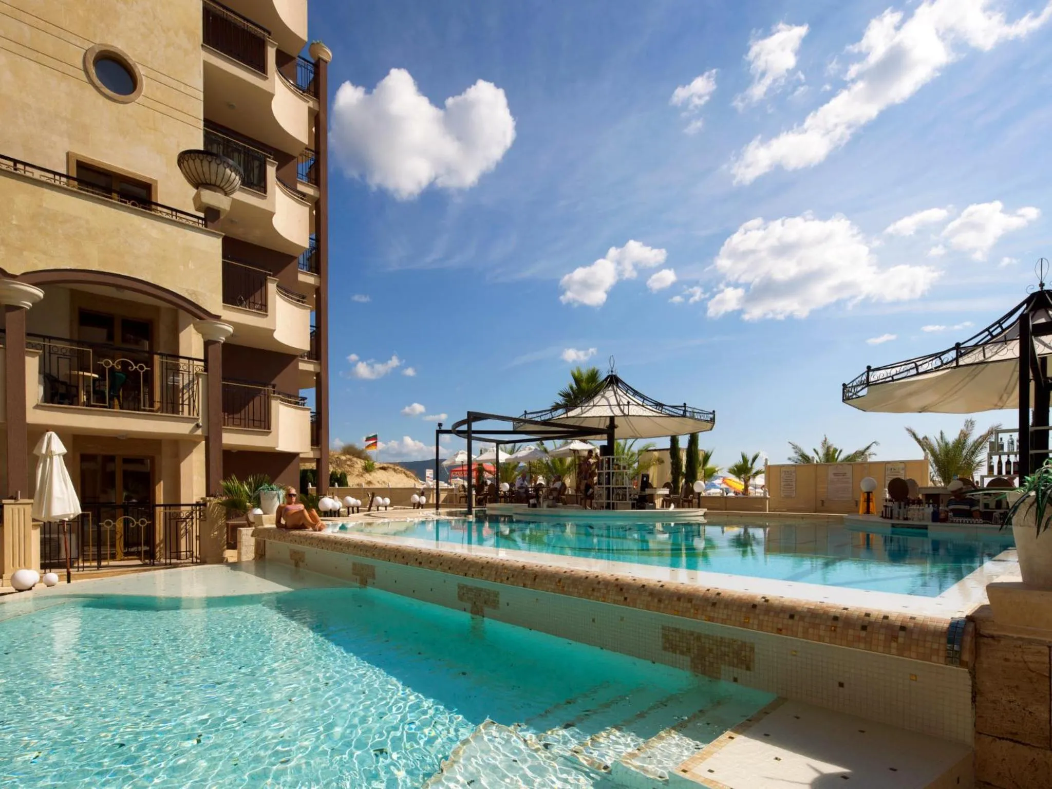 Facade/entrance in Hotel Golden Ina - All Inclusive - Beachfront