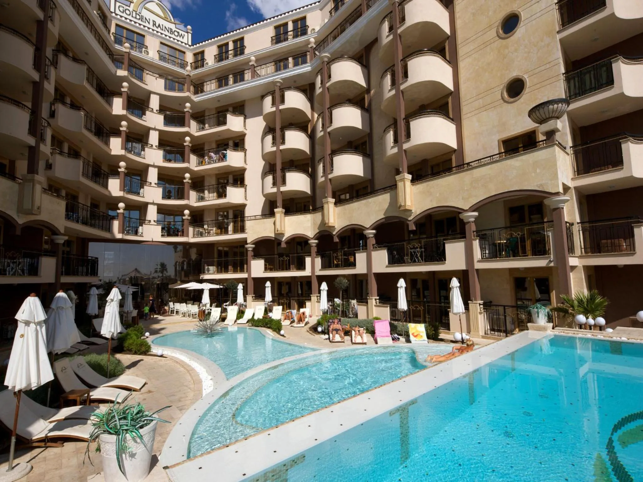 Patio in Hotel Golden Ina - All Inclusive - Beachfront