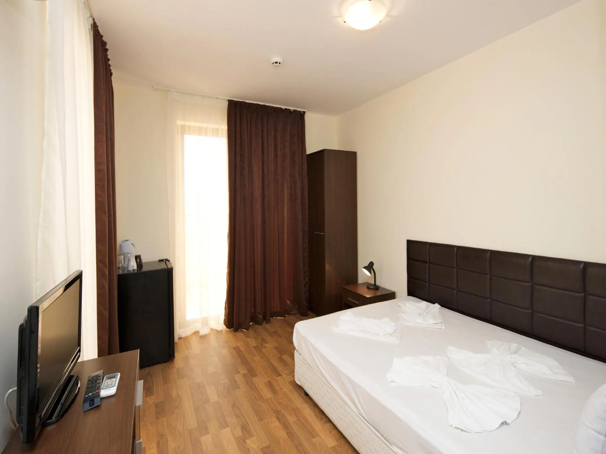 Photo of the whole room, Bed in Hotel Golden Ina - All Inclusive - Beachfront