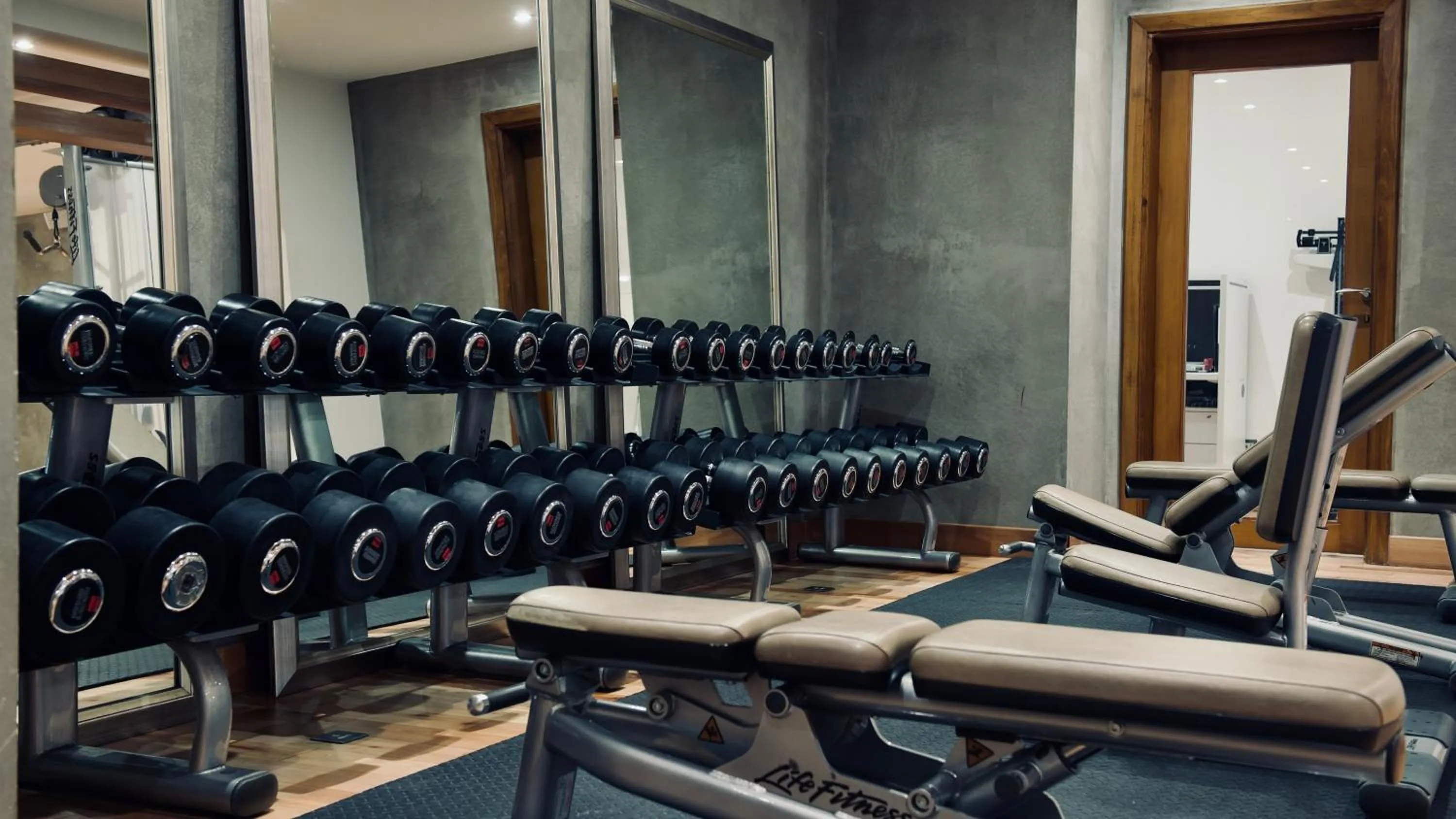 Fitness centre/facilities in Rawasi Hotel Apartments