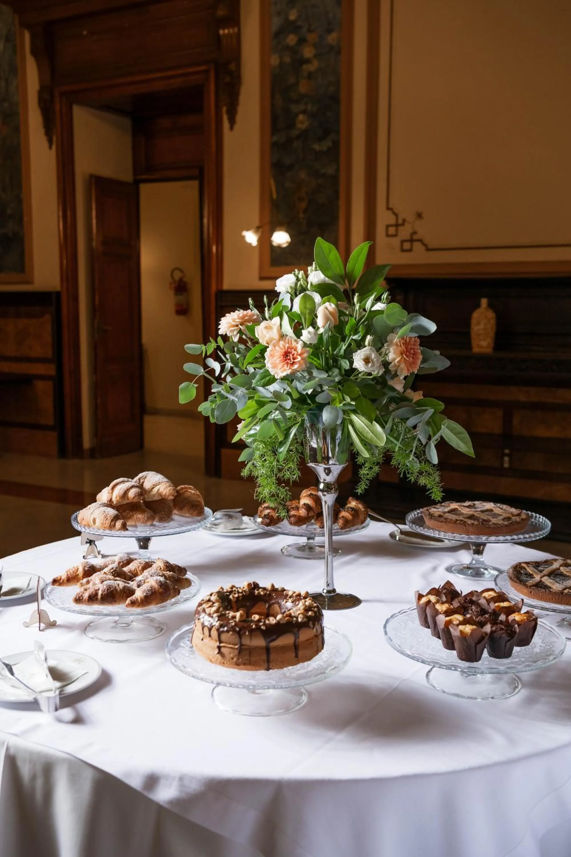 Restaurant/places to eat in Grand Hotel Telese