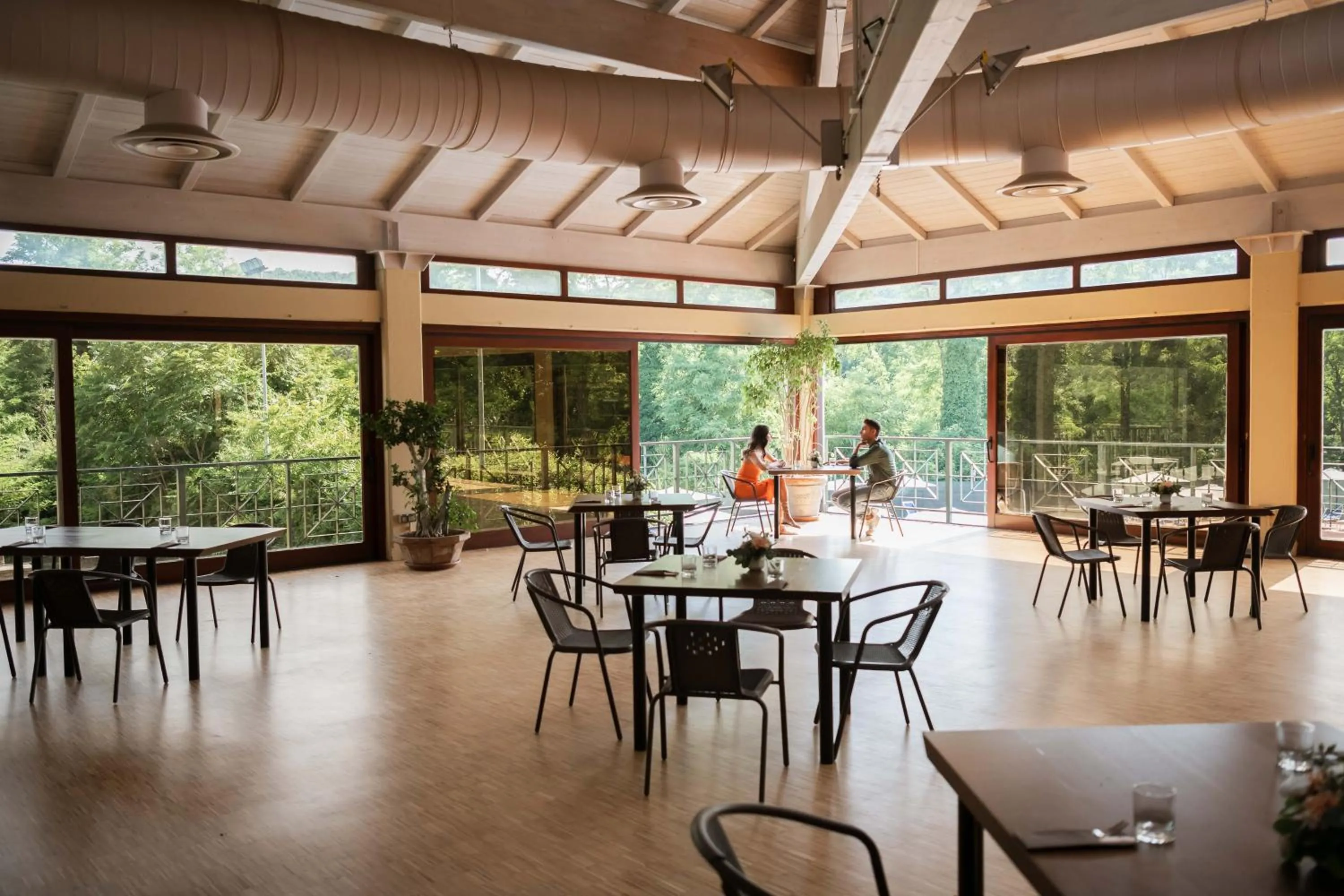 Restaurant/places to eat in Grand Hotel Telese