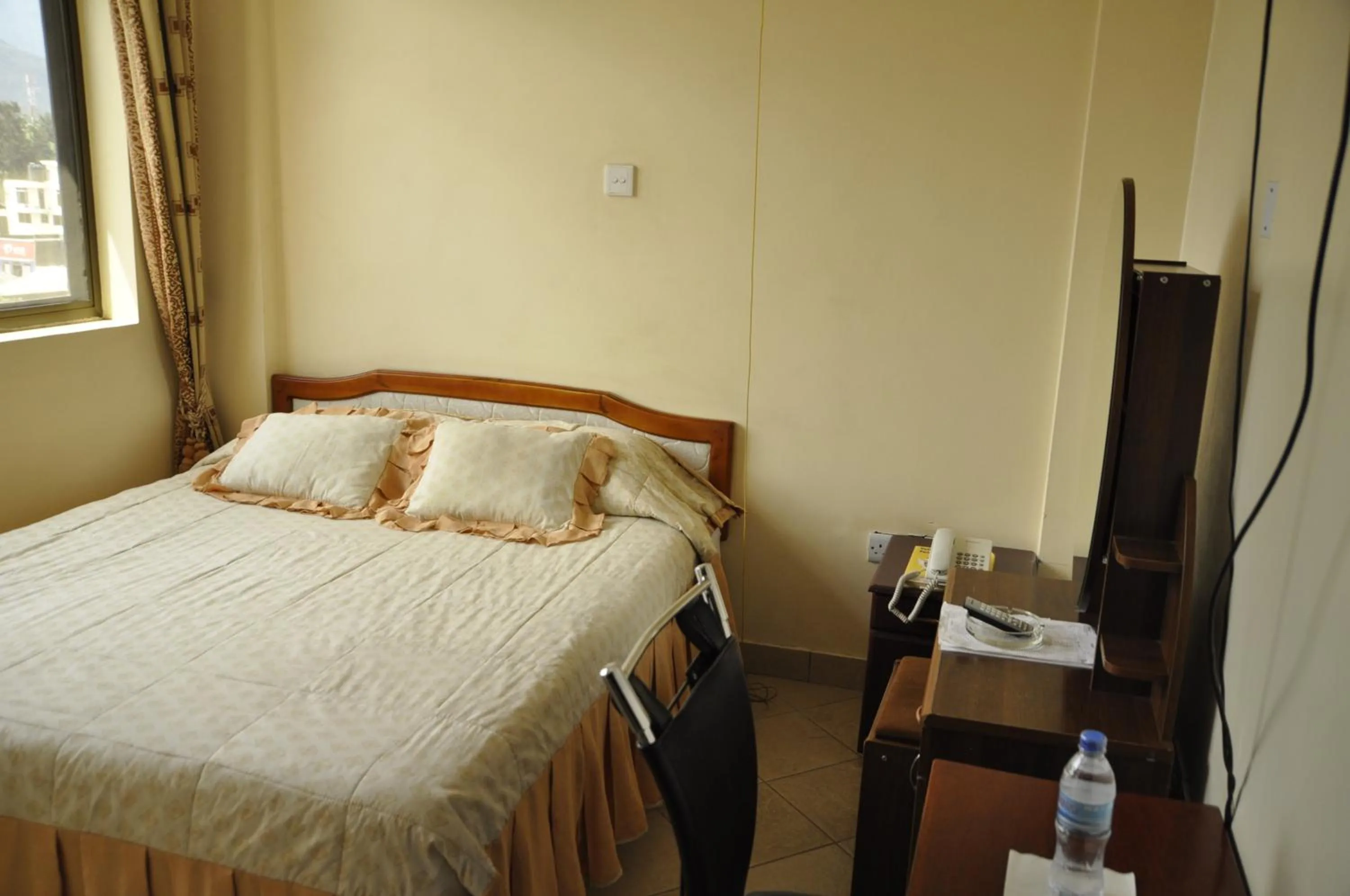 Bedroom, Bed in Rich Hotel