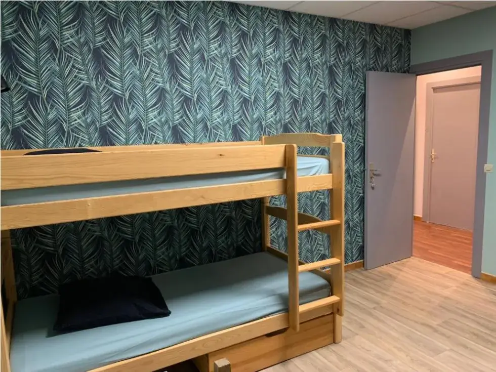 Quadruple Room - single occupancy in Hotel Caplandes Quadruple Room - single occupancy in Hotel Caplandes