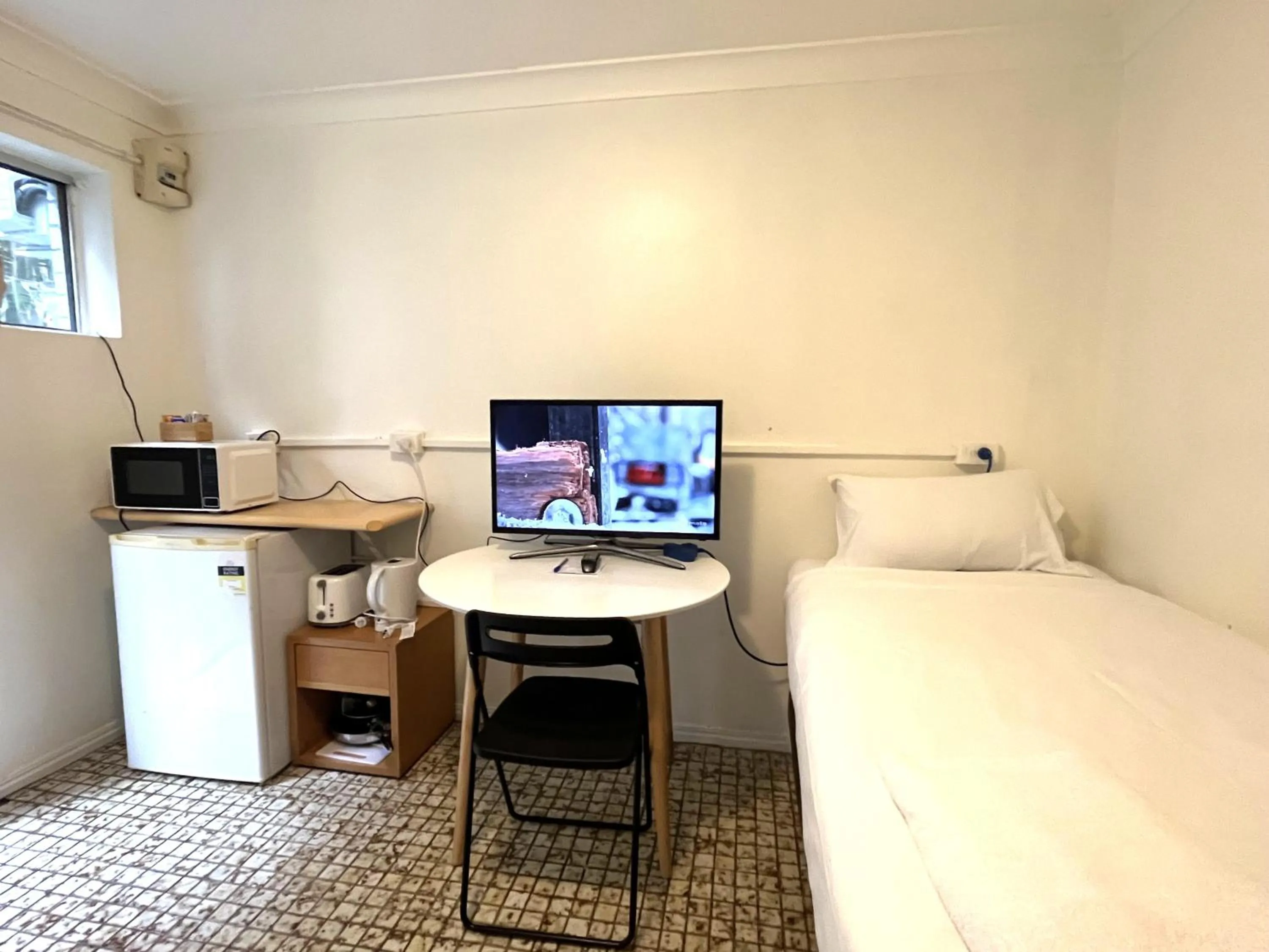 Bed in Browns Broadbeach