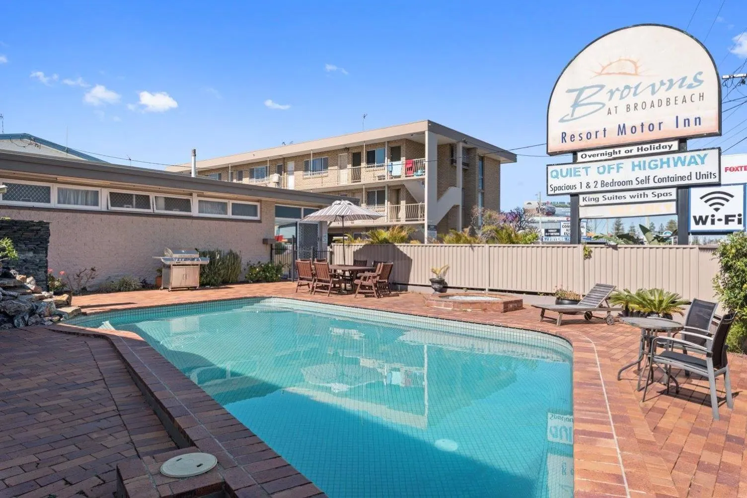 Swimming pool in Browns Broadbeach