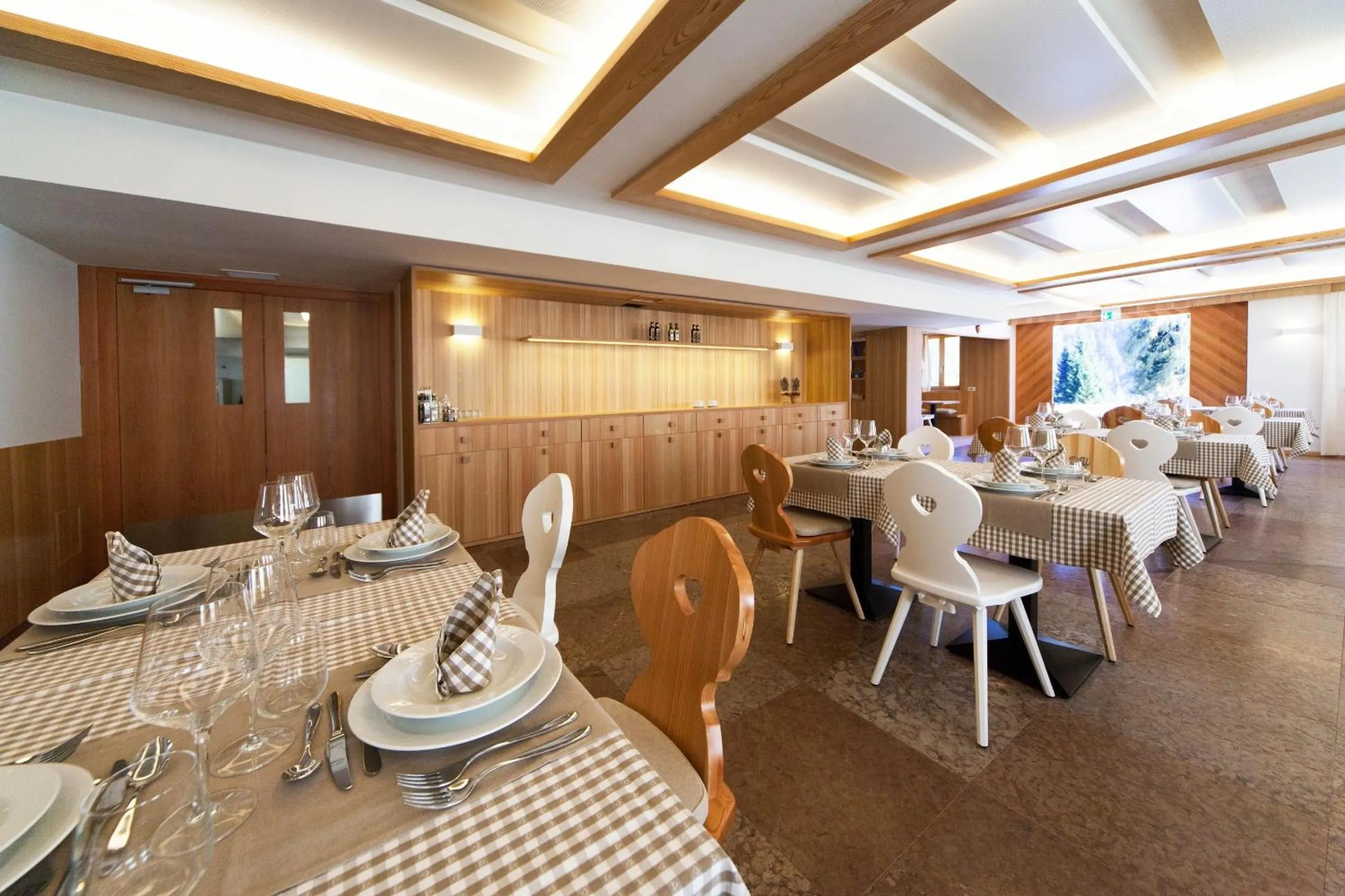 Restaurant/places to eat in Lumen