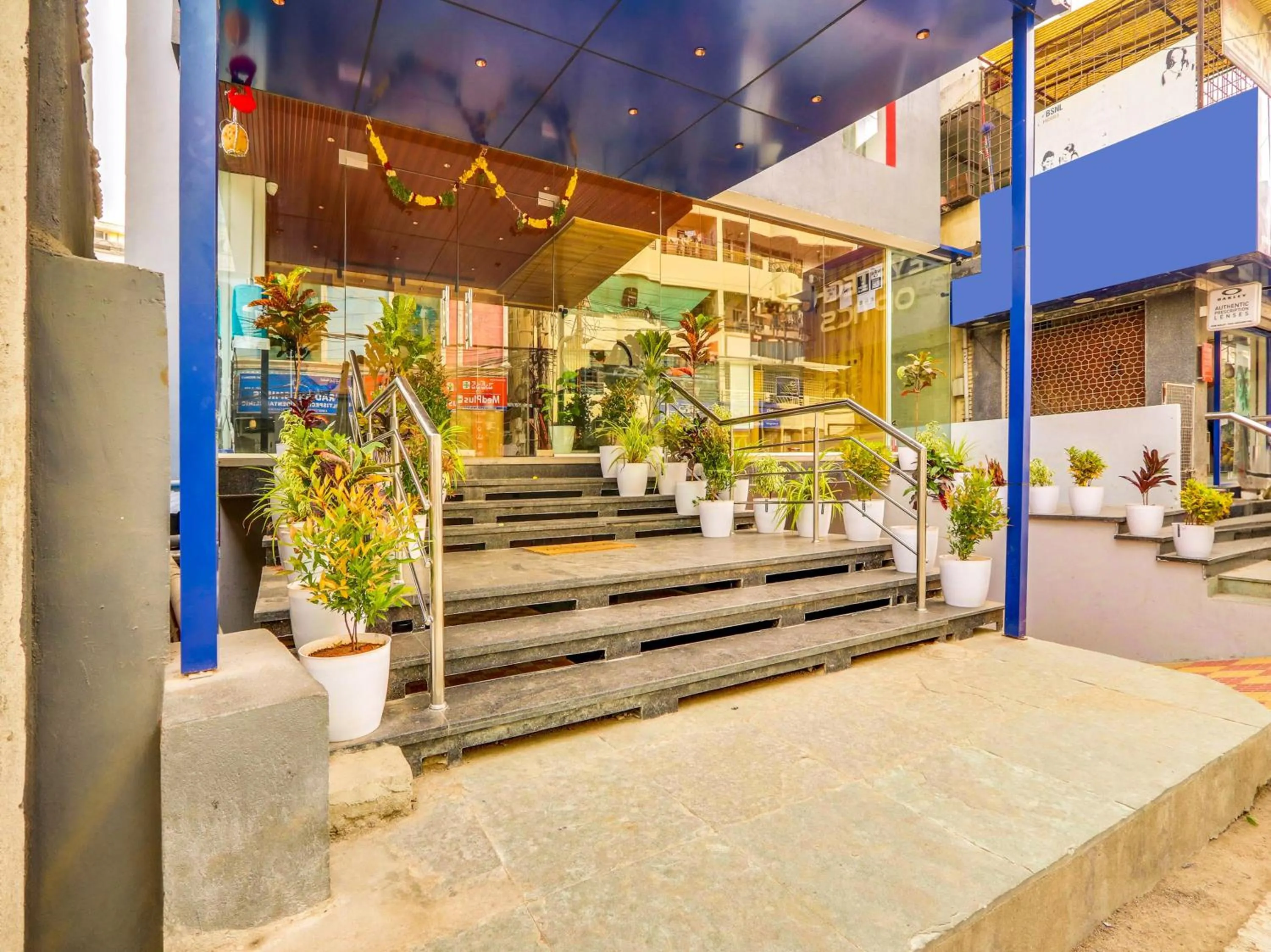 Facade/entrance in Super Townhouse CASA GRAND