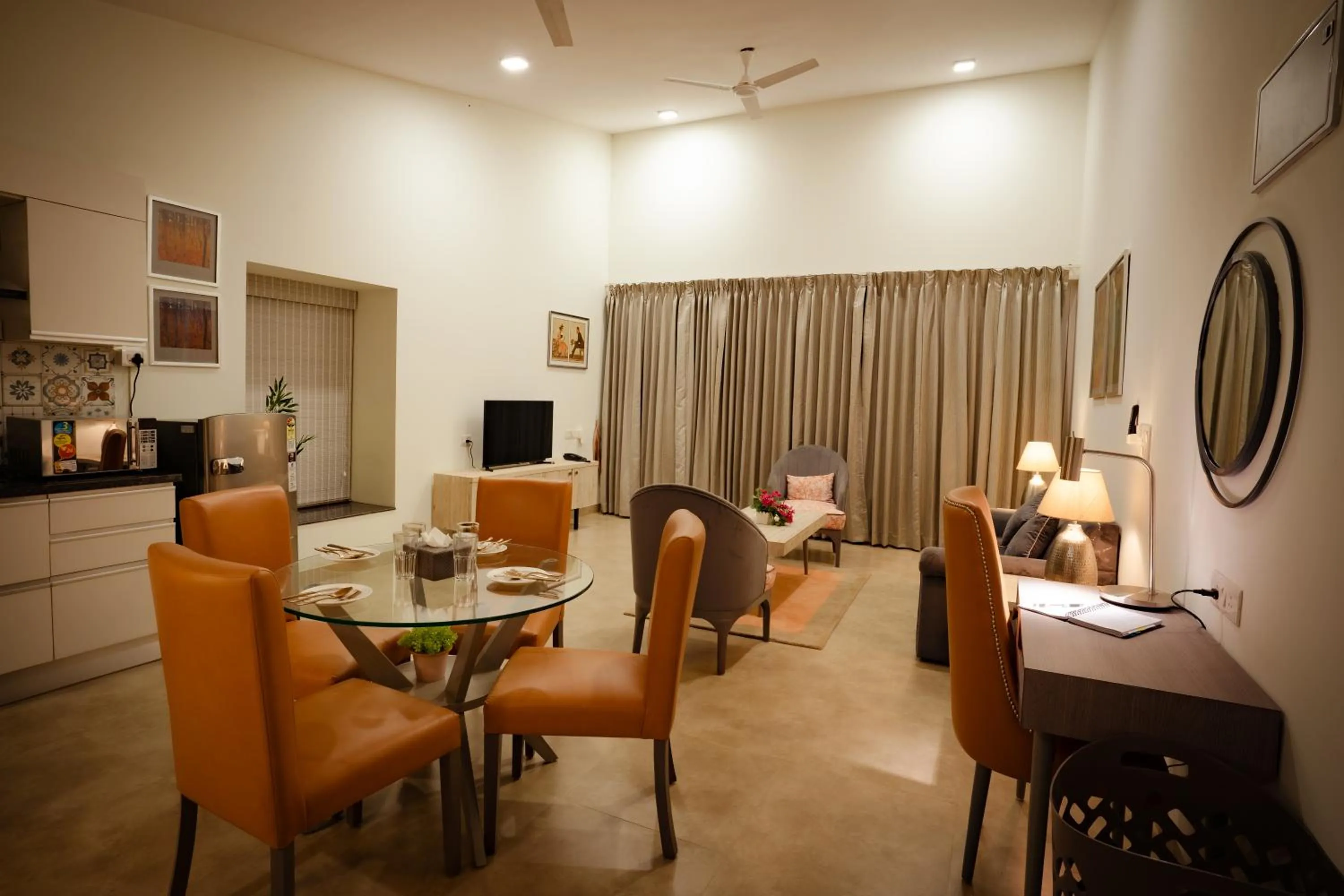 Communal lounge/ TV room in Carnival De Goa