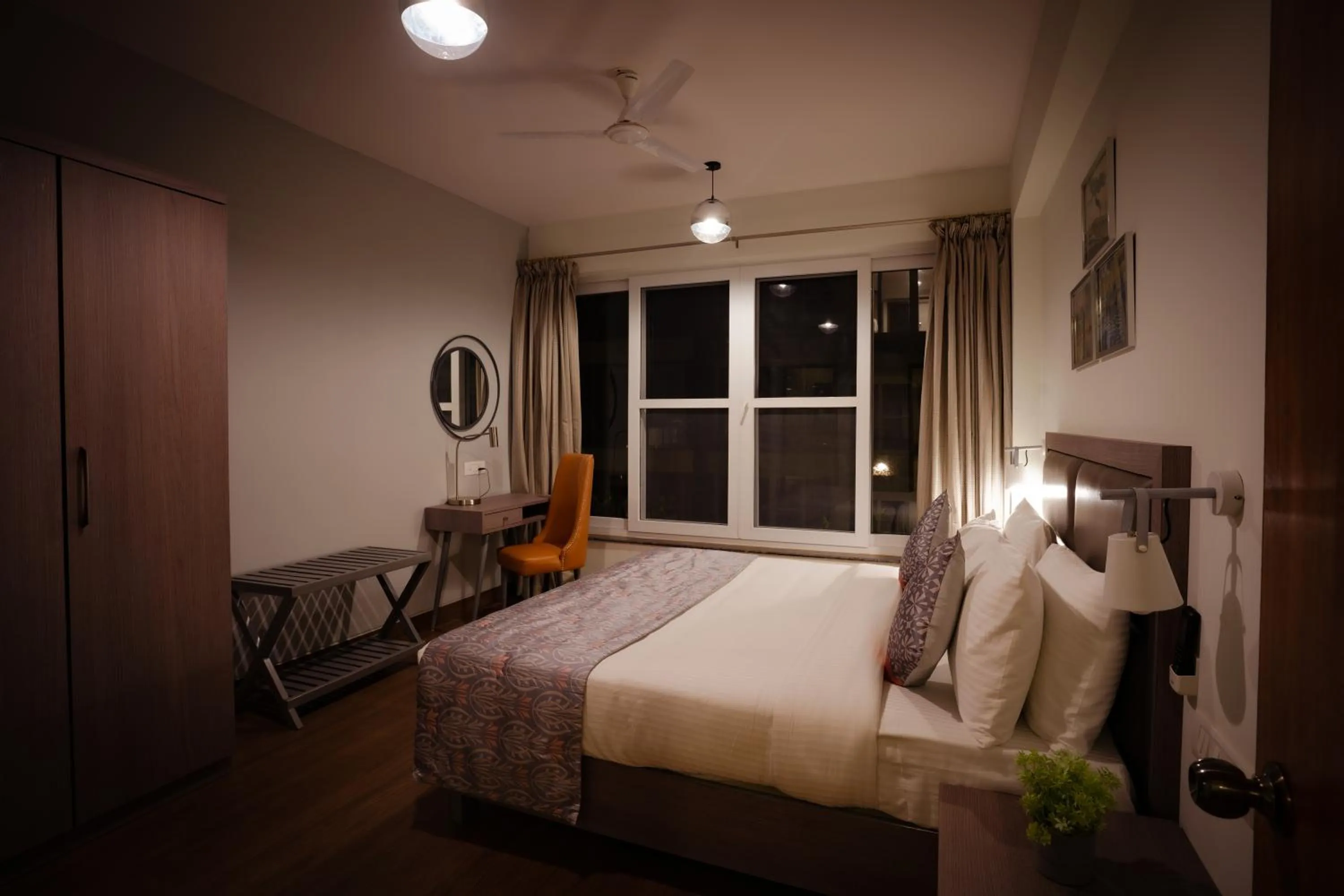 Bedroom, Bed in Carnival De Goa