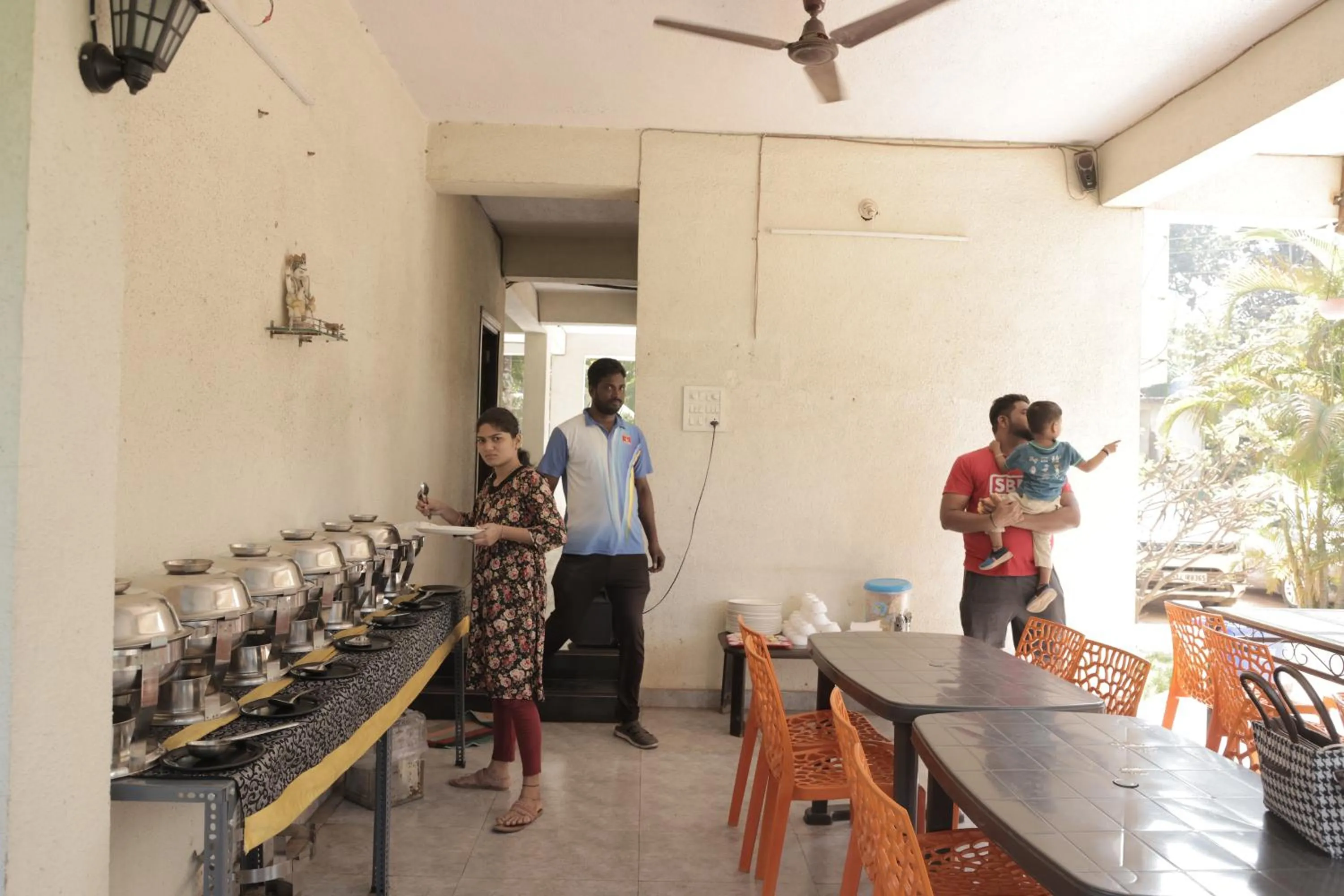 Restaurant/places to eat in Anant Villa & Resorts