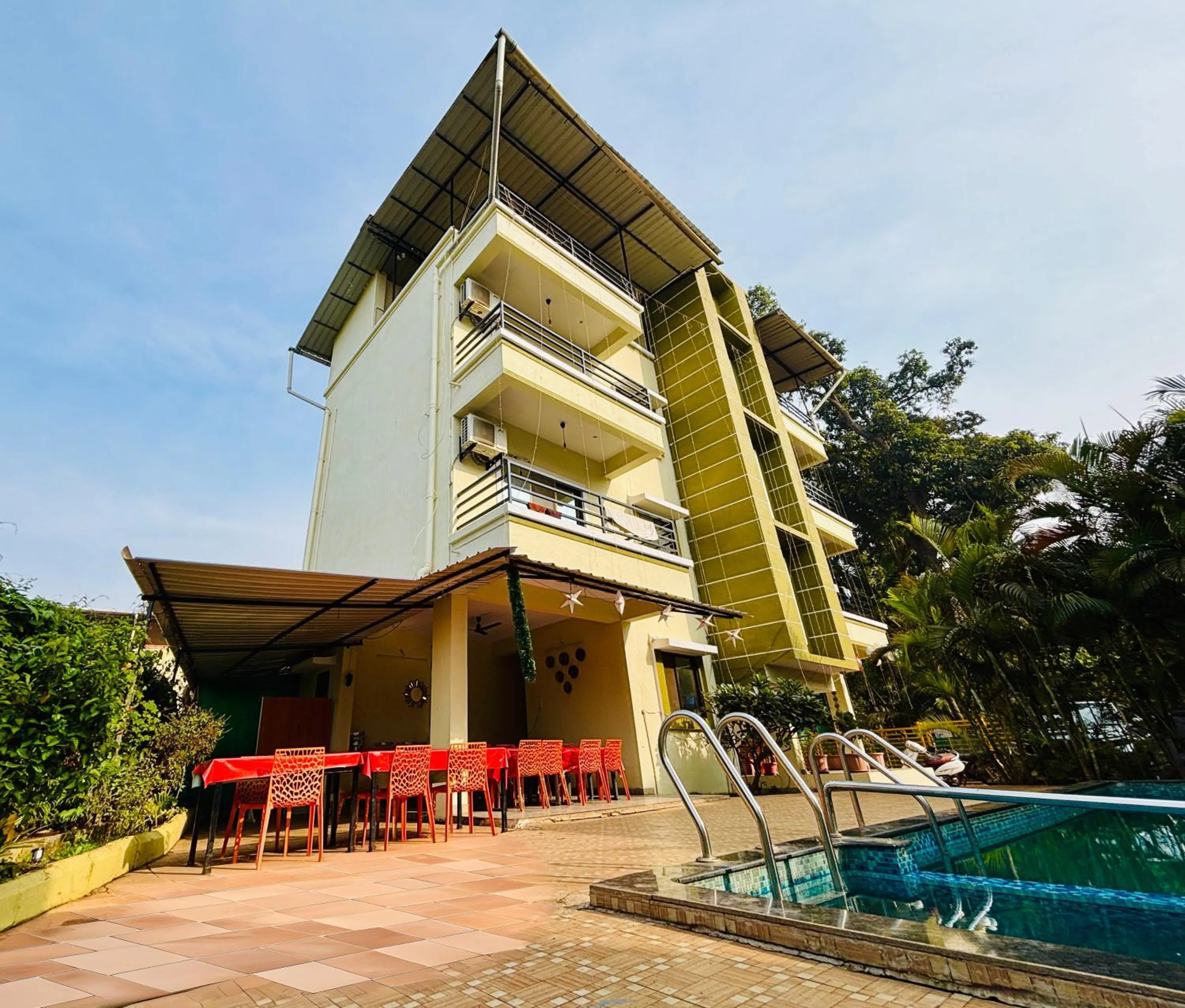 Property building in Anant Villa & Resorts