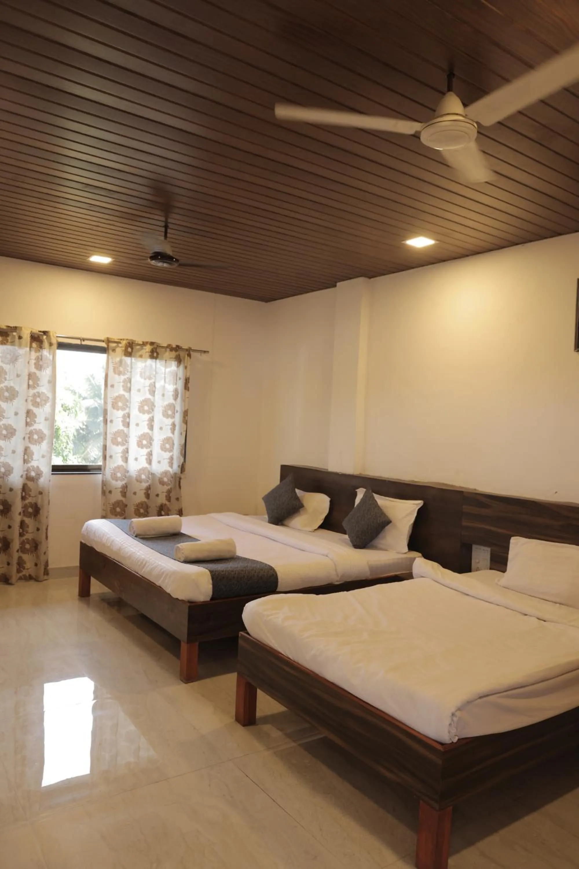 Property building, Bed in Anant Villa & Resorts
