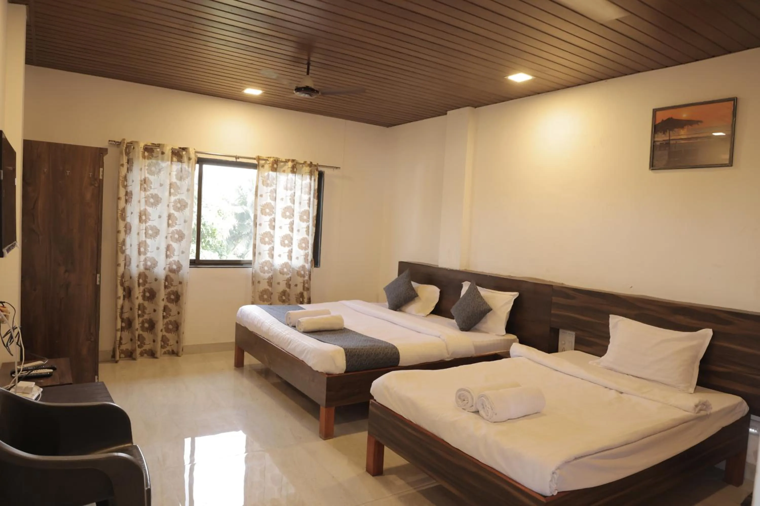 Bed in Anant Villa & Resorts