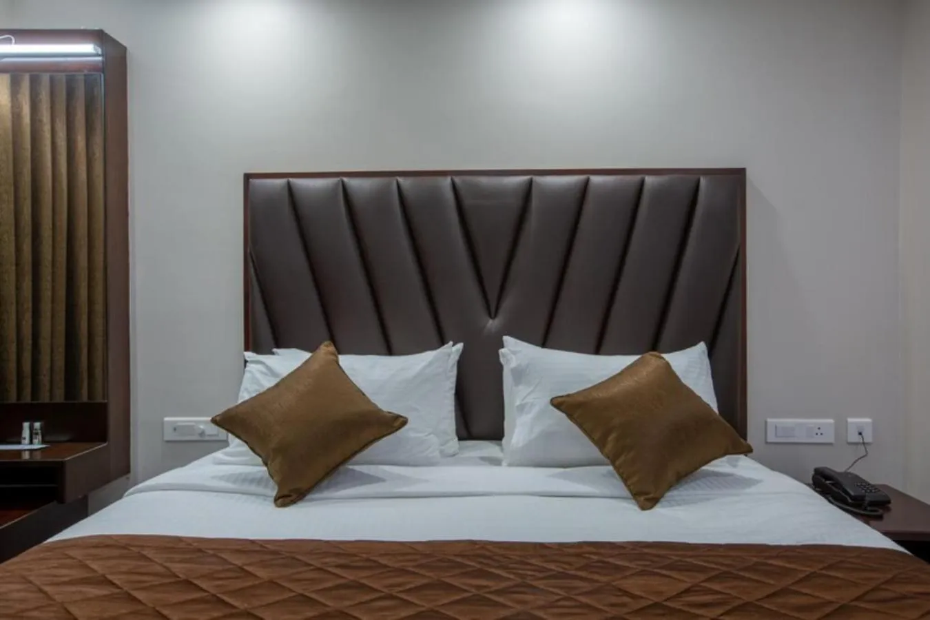 Bed in PARKKAVAN TOWERS