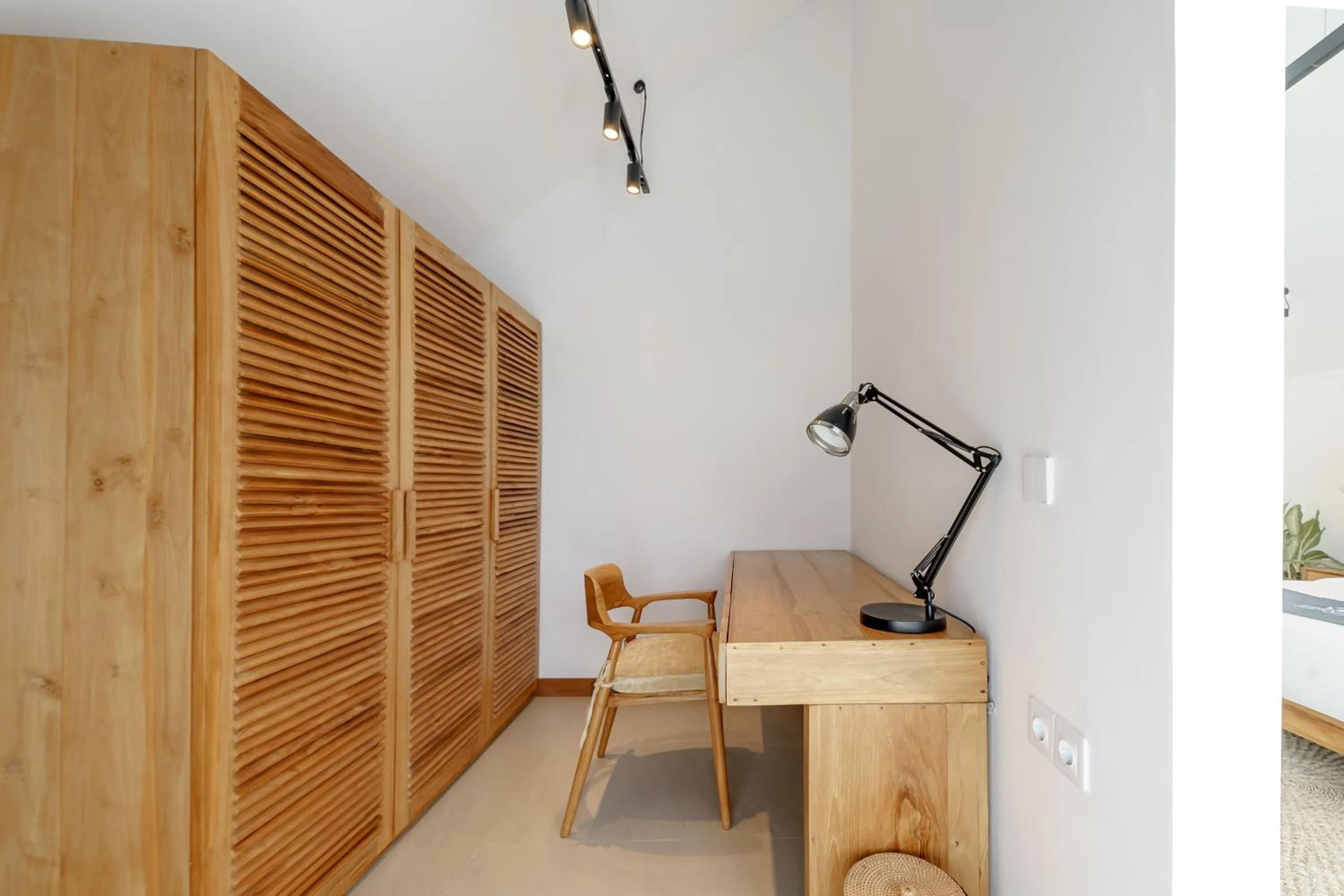 wardrobe in Premier Umalas Villas