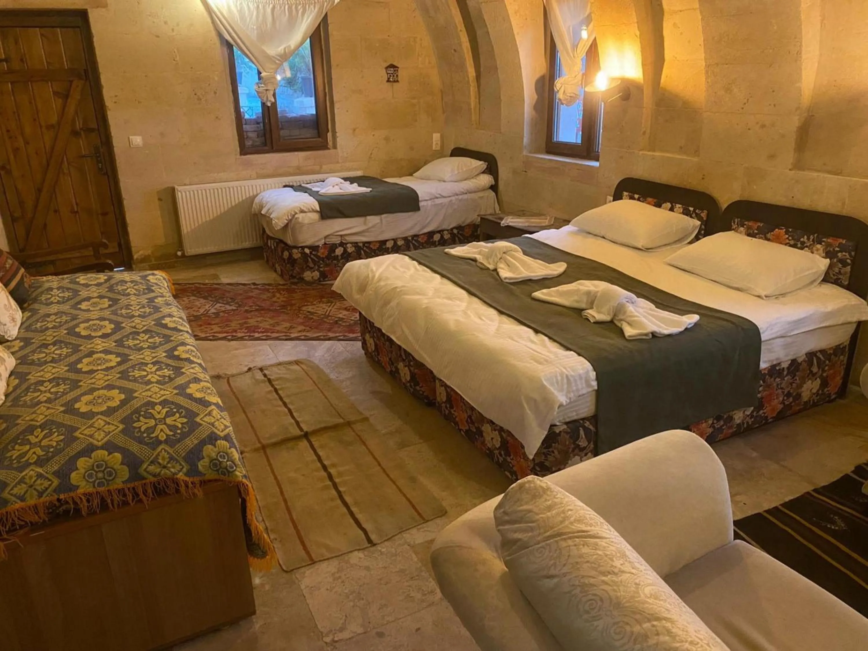 Bed in Yeşilöz inn Cave otel