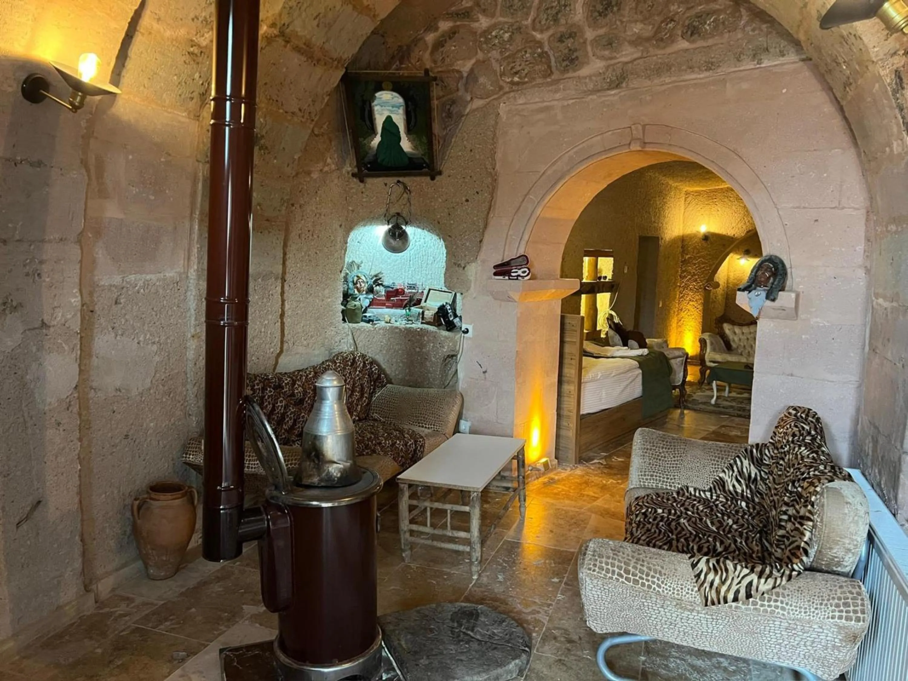 Seating area in Yeşilöz inn Cave otel