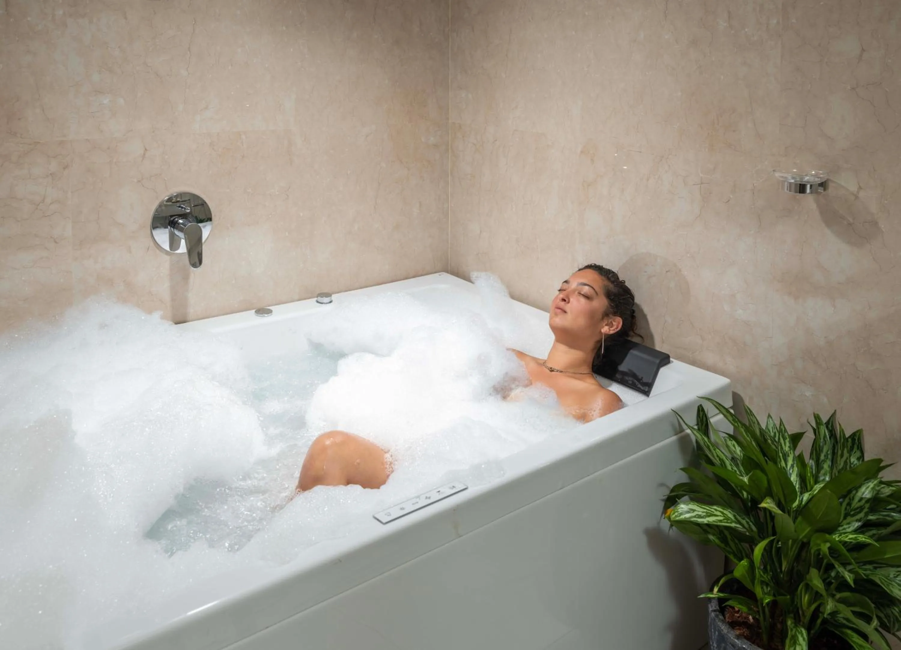 Bathroom in The Grand Cliff Resort Munnar