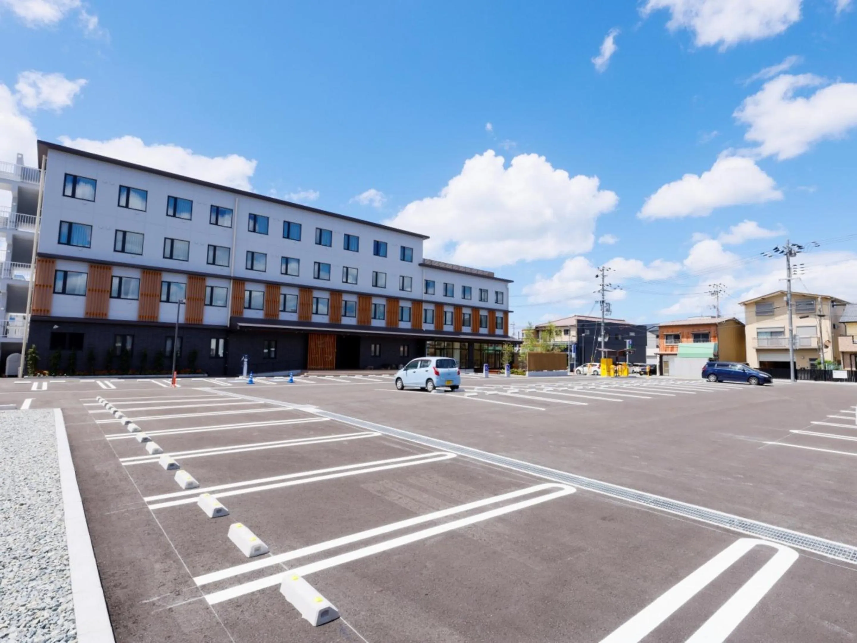 Parking in Hotel Kii Tanabe