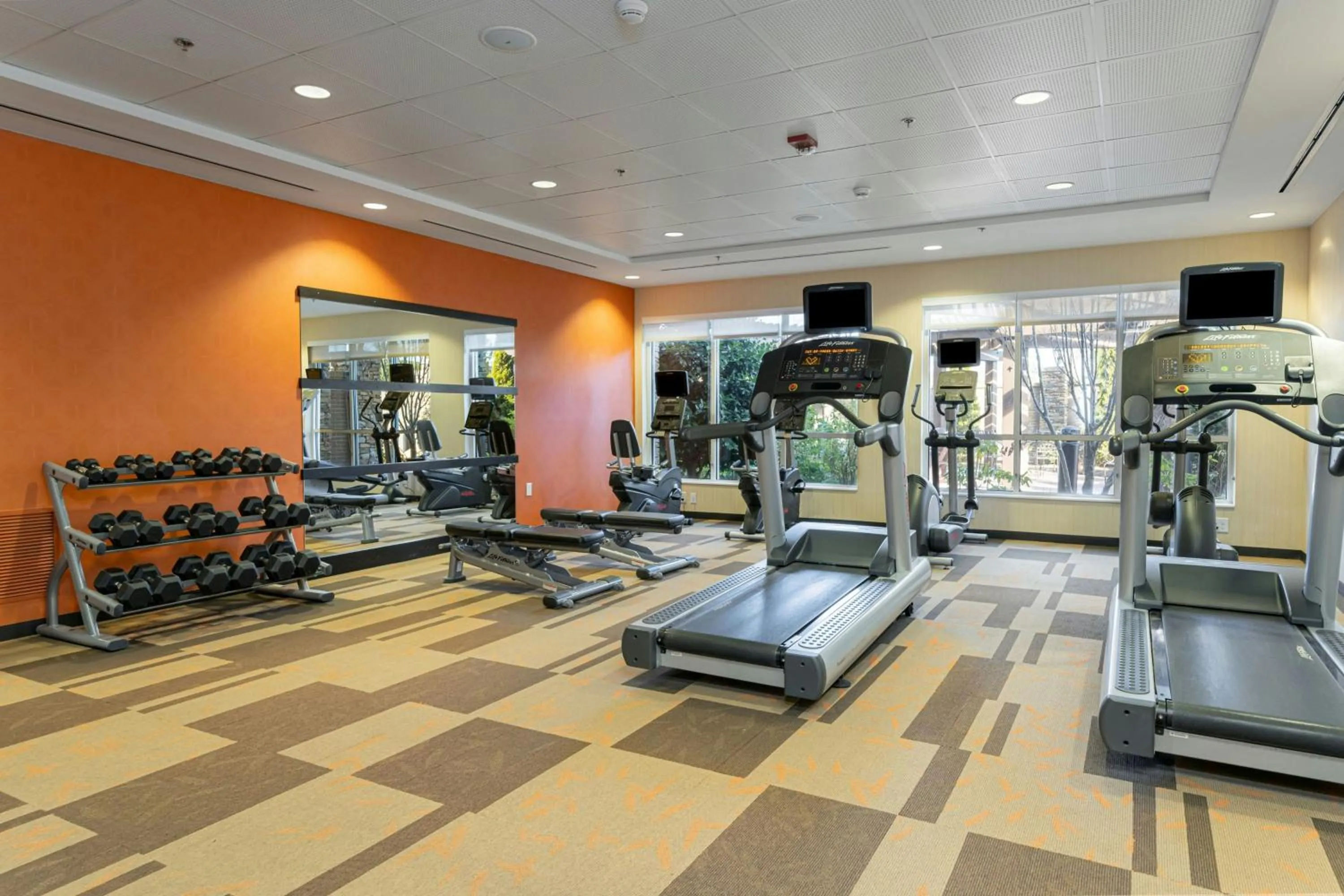 Fitness centre/facilities in Courtyard by Marriott Asheville Airport