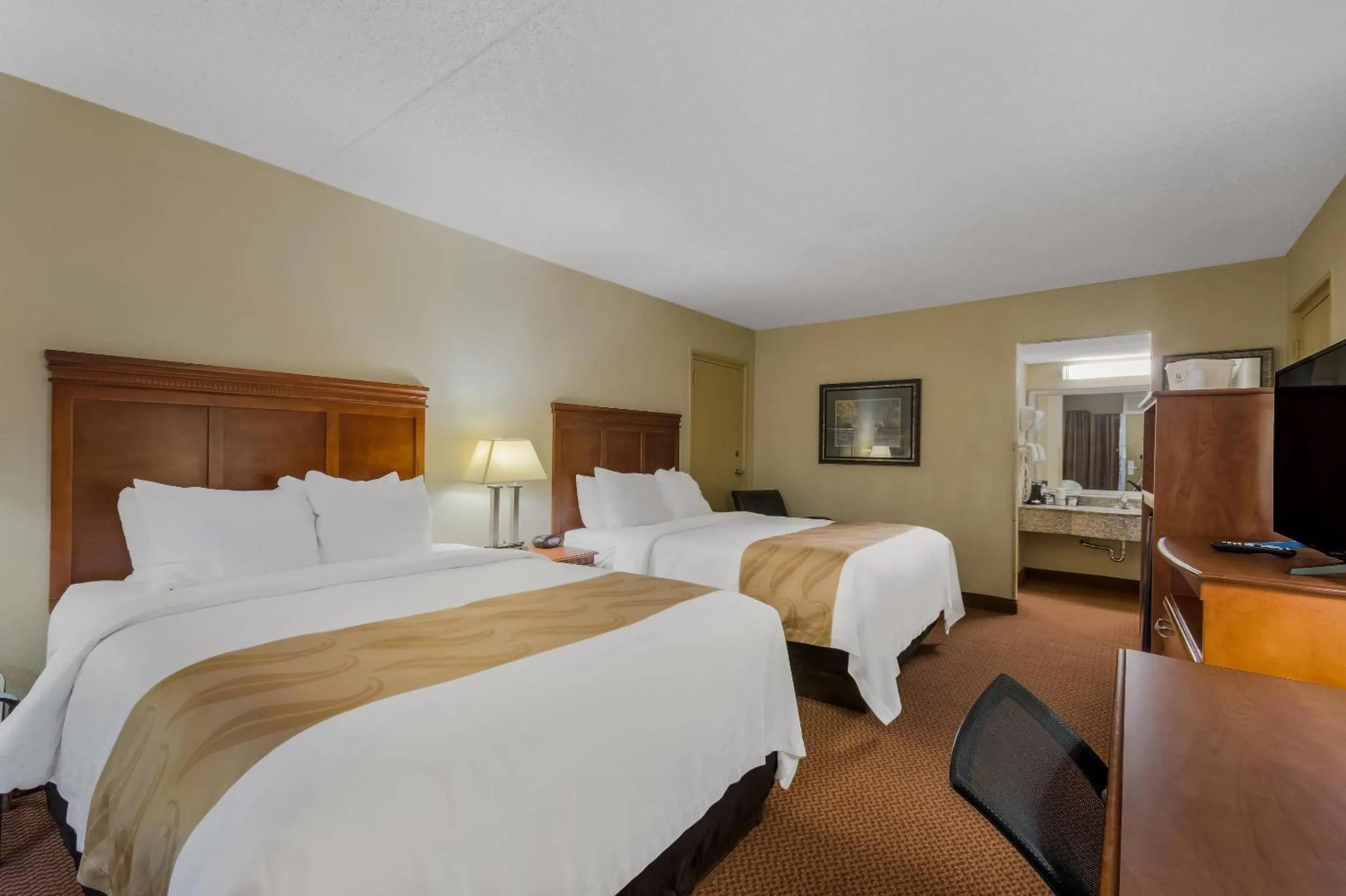 Bedroom, Bed in Quality Inn Chickasha