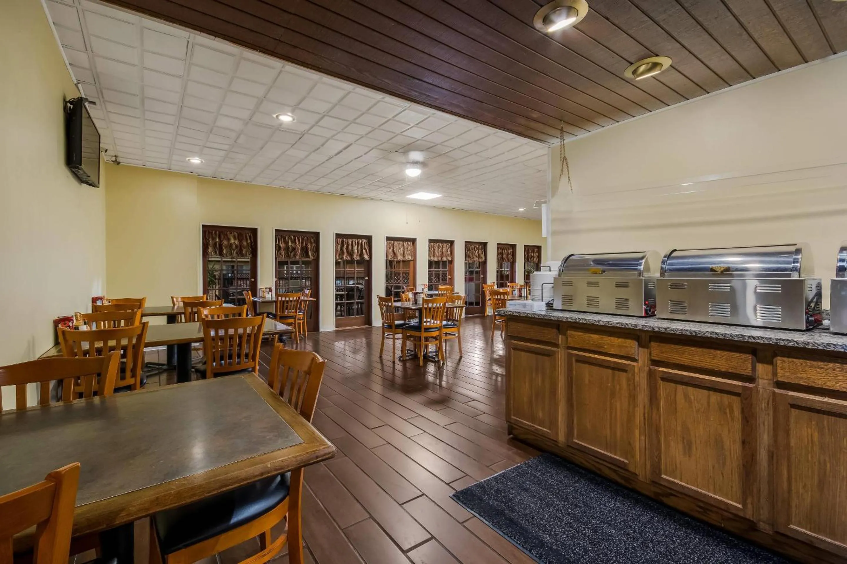 Breakfast in Quality Inn Chickasha