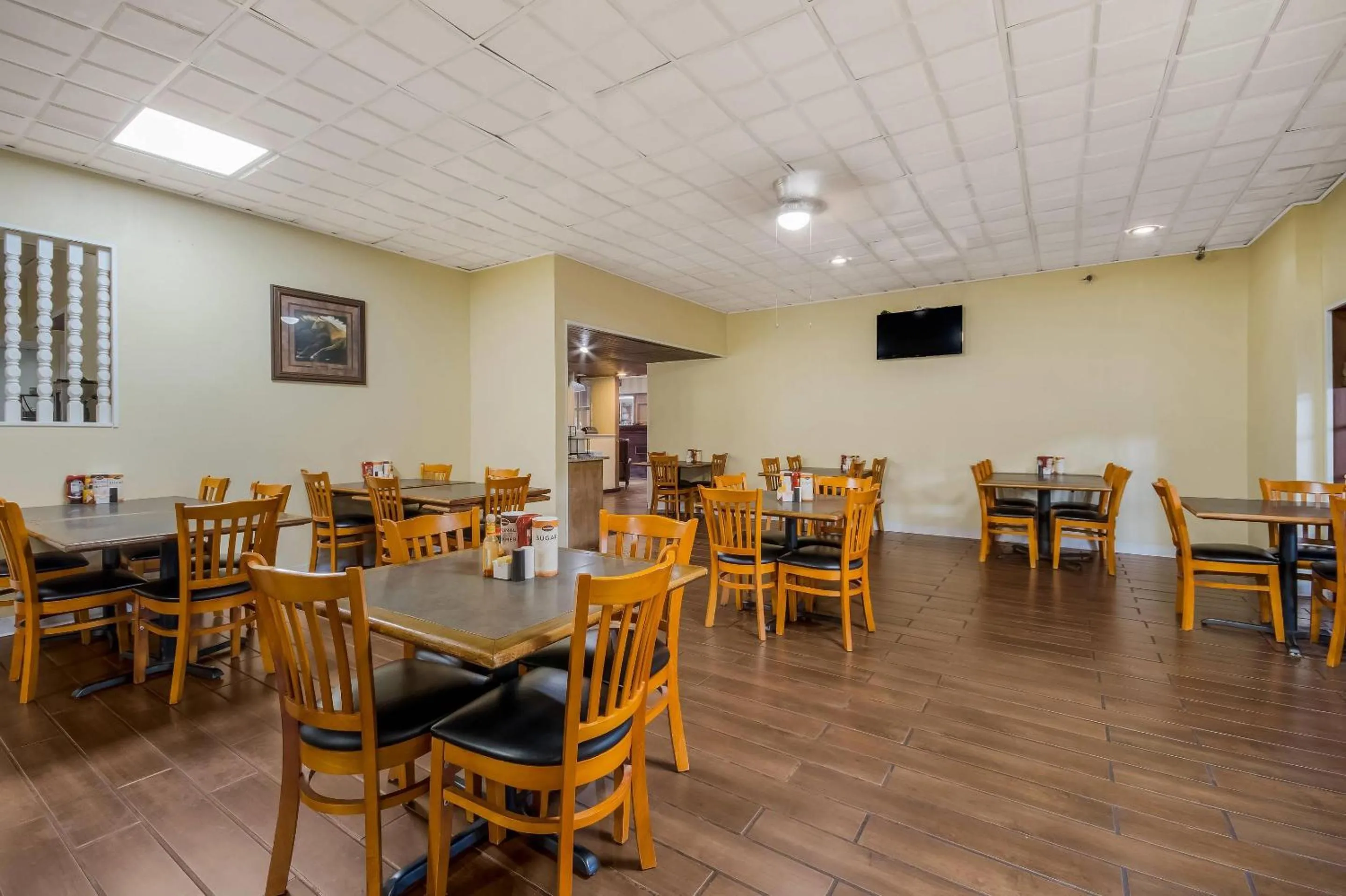 Breakfast in Quality Inn Chickasha