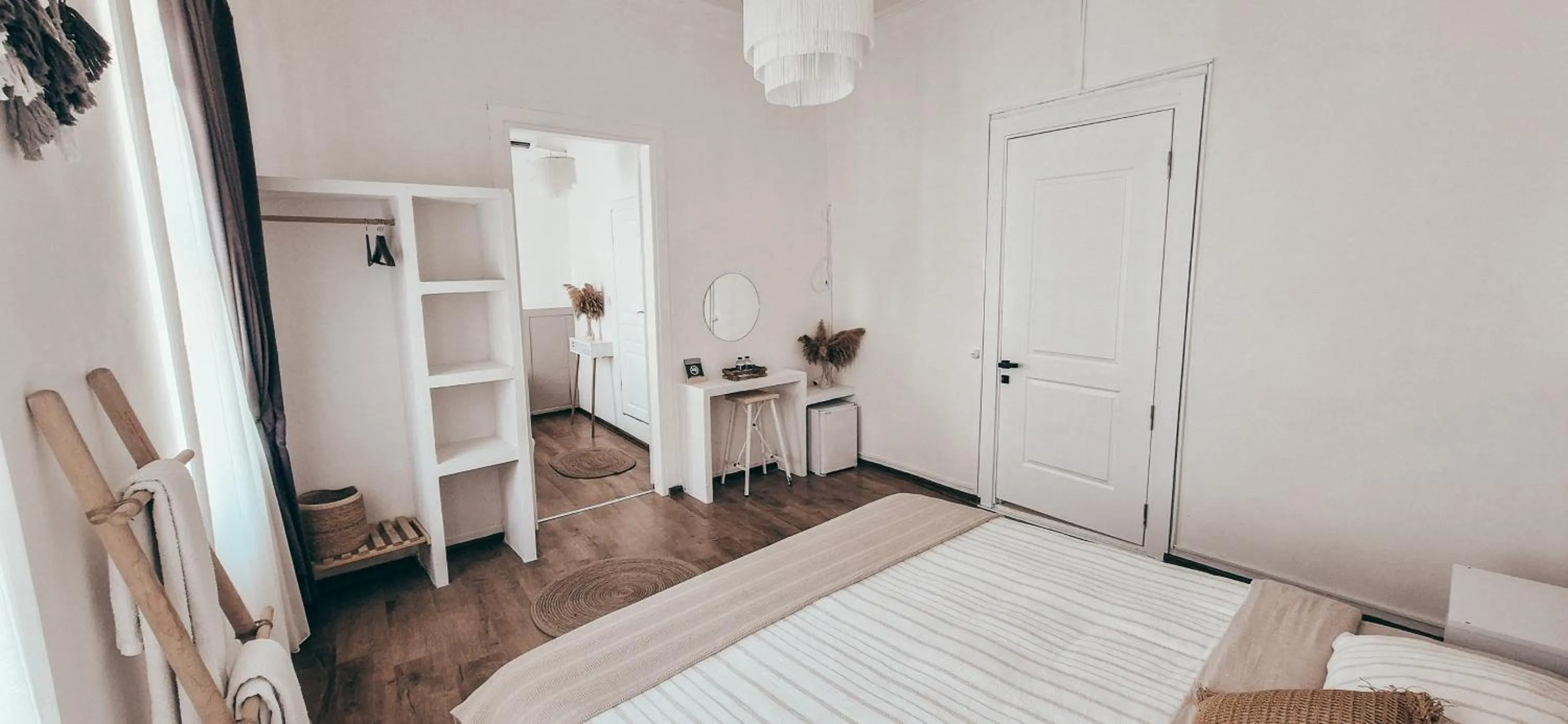 Photo of the whole room, Bed in La Luna Otel Cunda