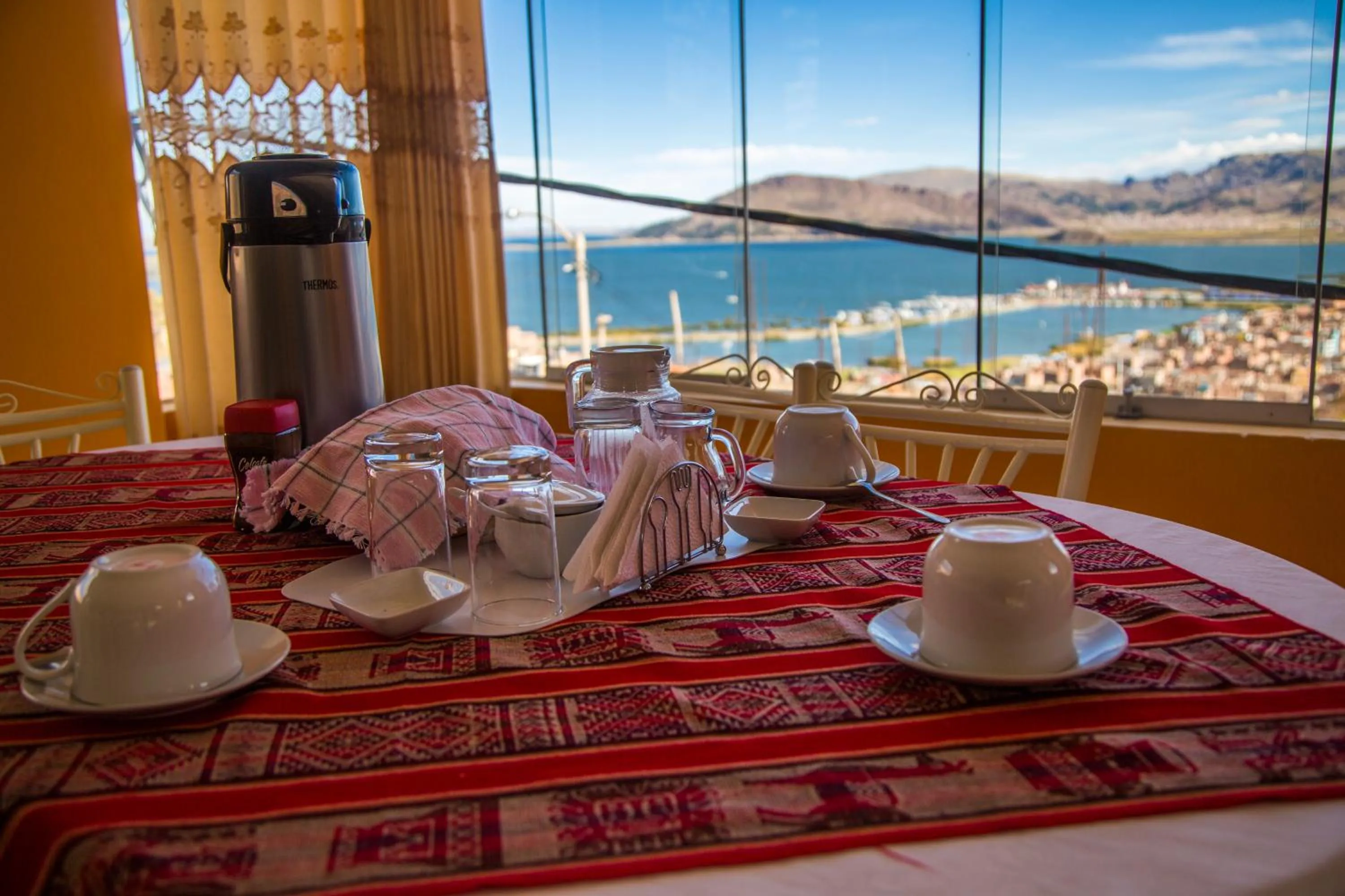 Restaurant/places to eat in Wisny Inn