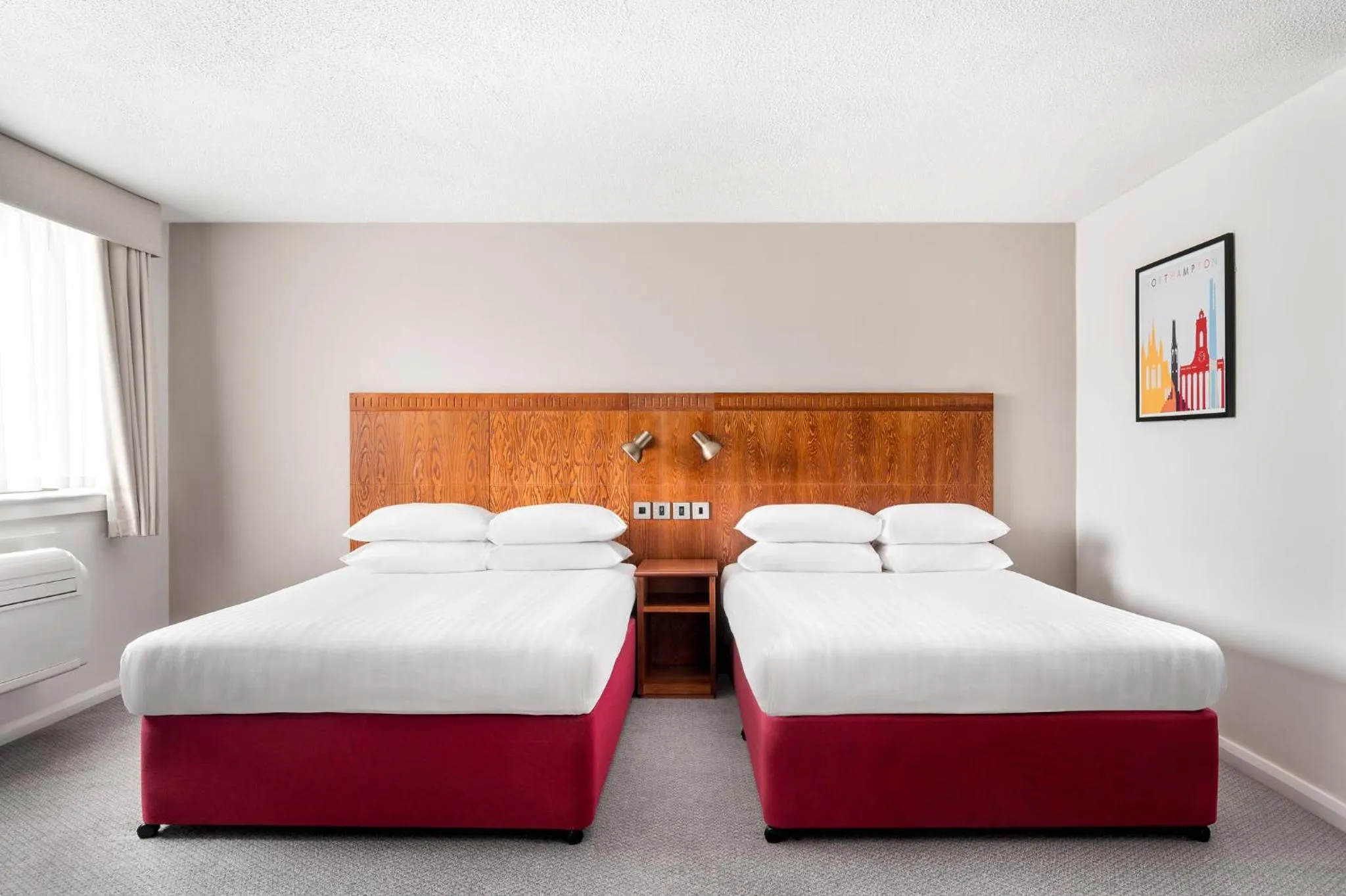 Photo of the whole room, Bed in Holiday Inn Northampton by IHG