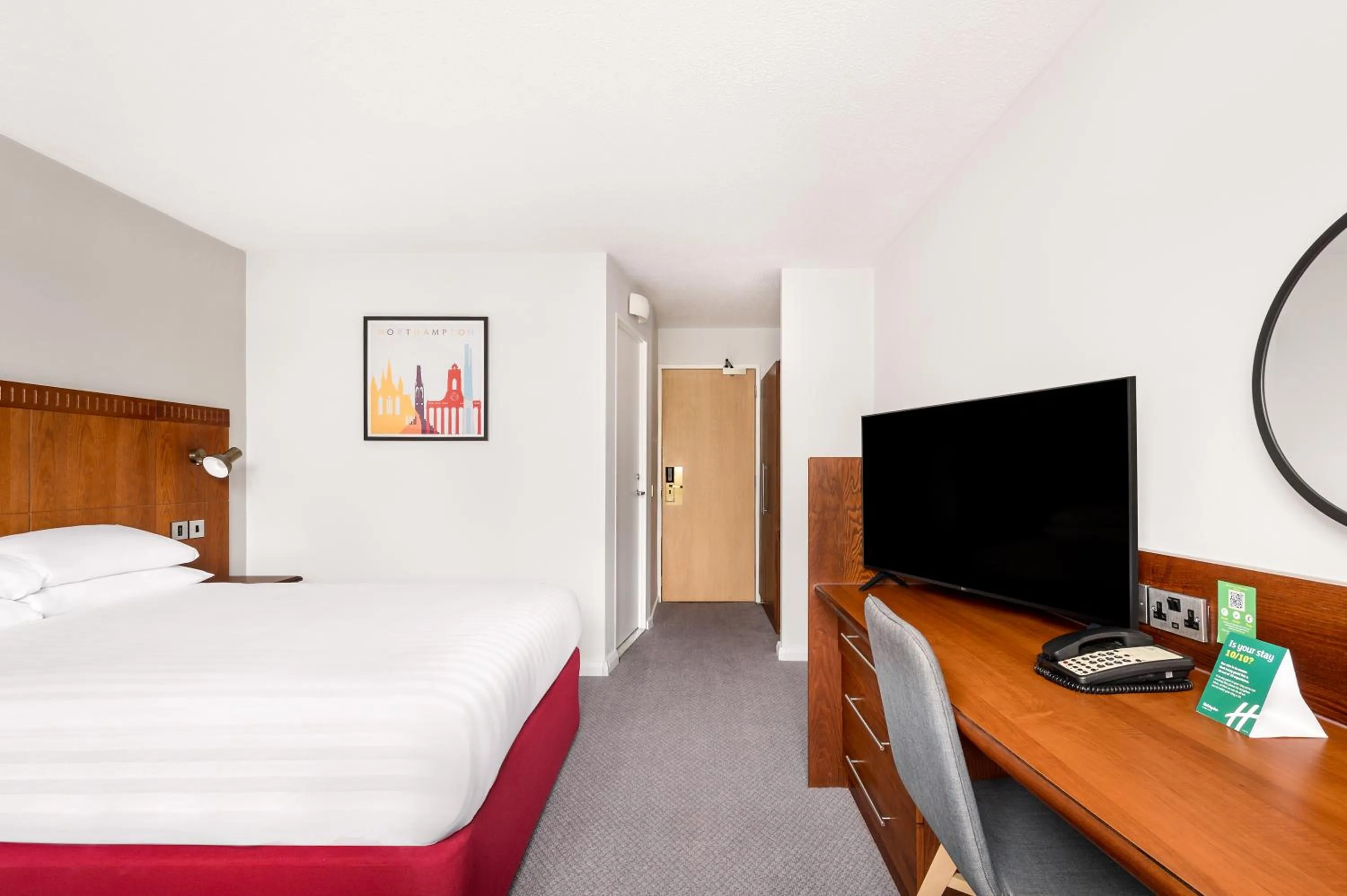 Bed in Holiday Inn Northampton by IHG