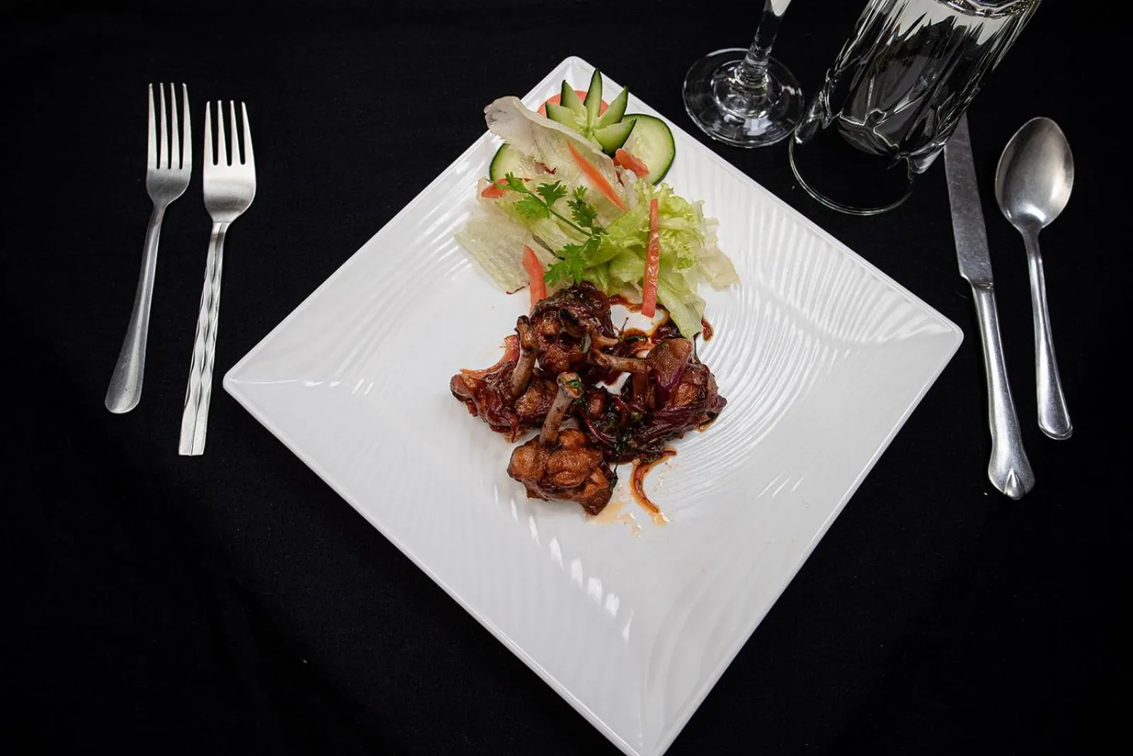 Restaurant/places to eat, Food in The Stand Leisure Hotel