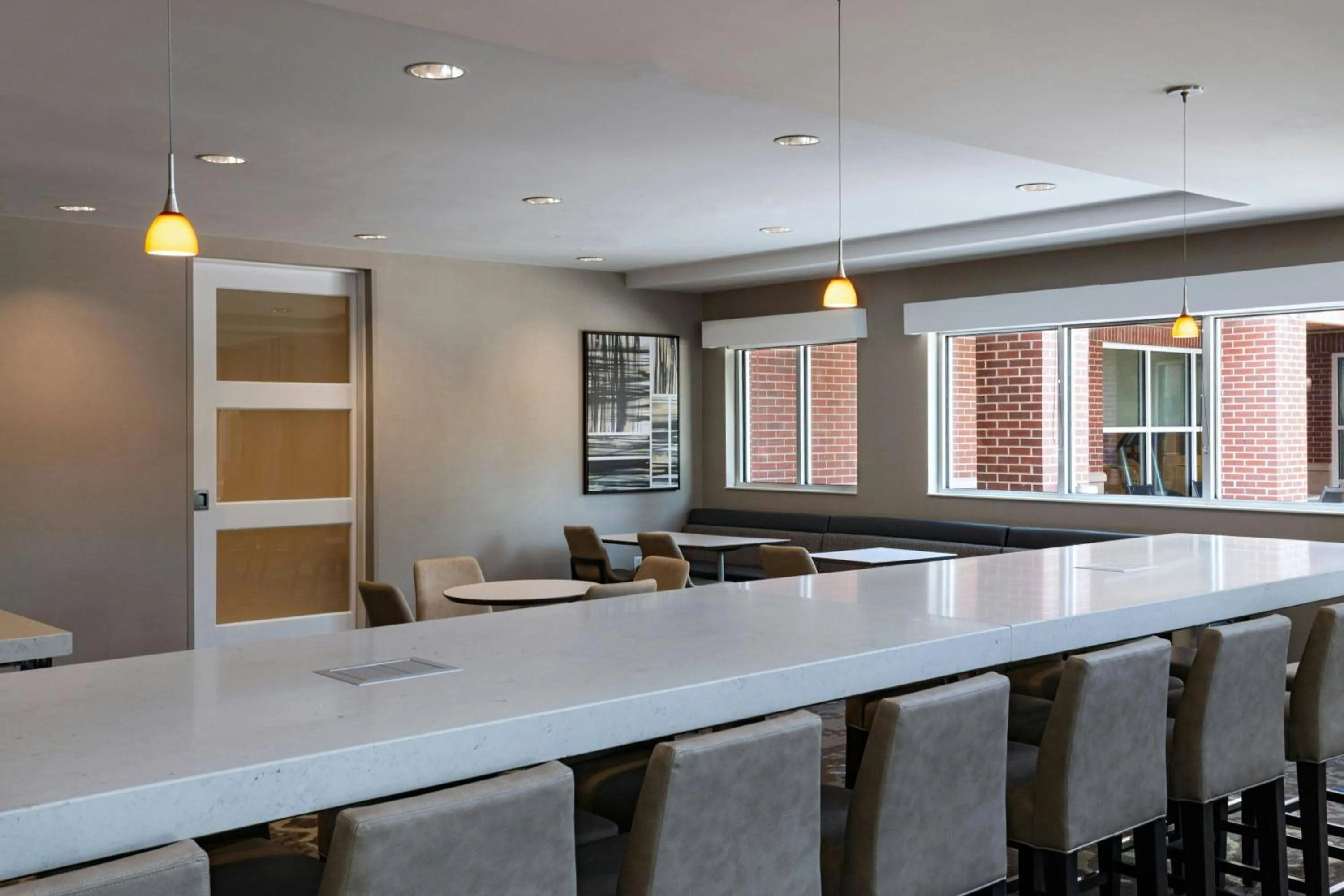 Breakfast in Residence Inn by Marriott Omaha Aksarben Village