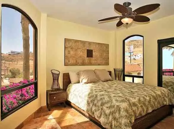 Bed in Vista Hermosa Resort and Spa