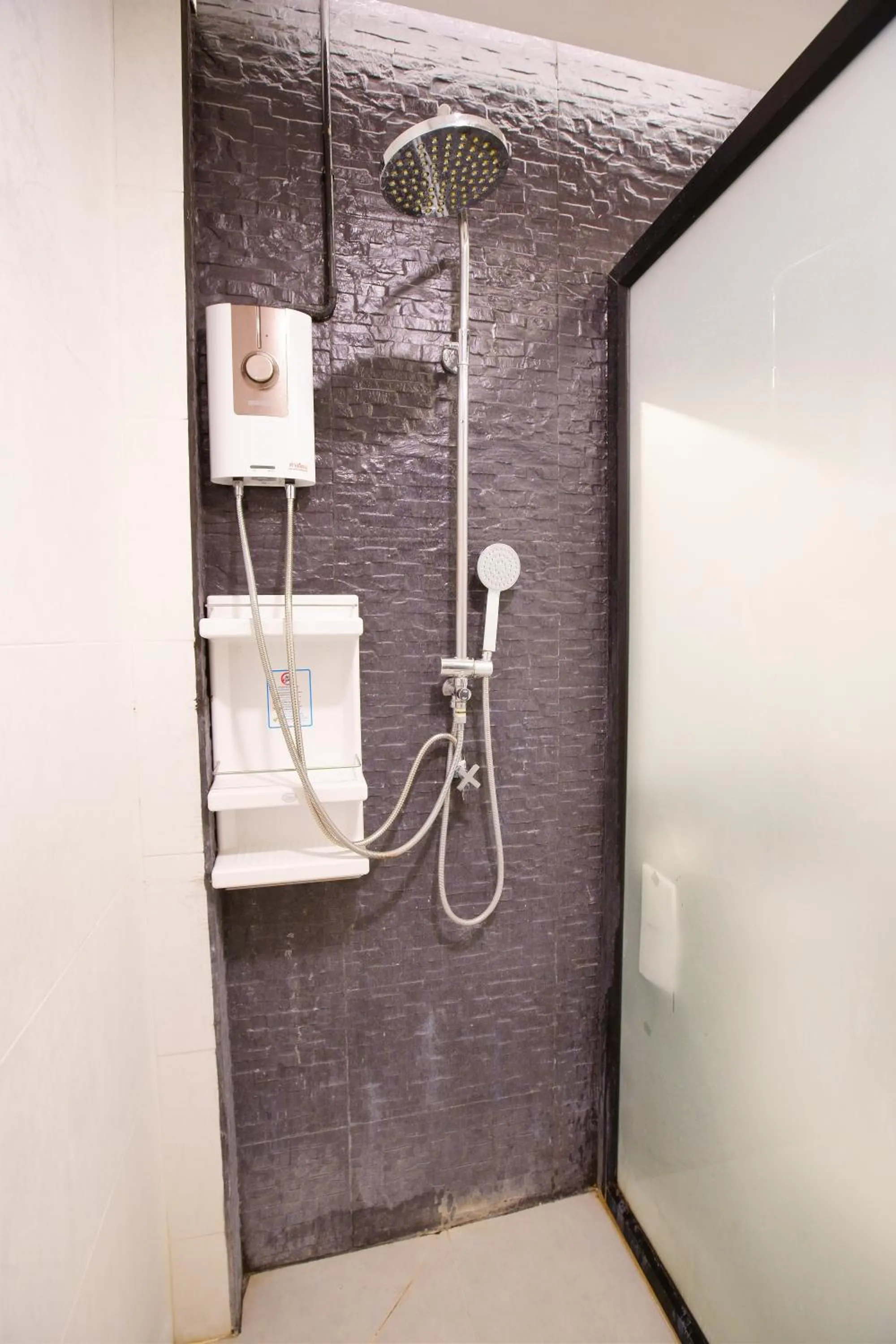 Kwai Tara Riverside Villas