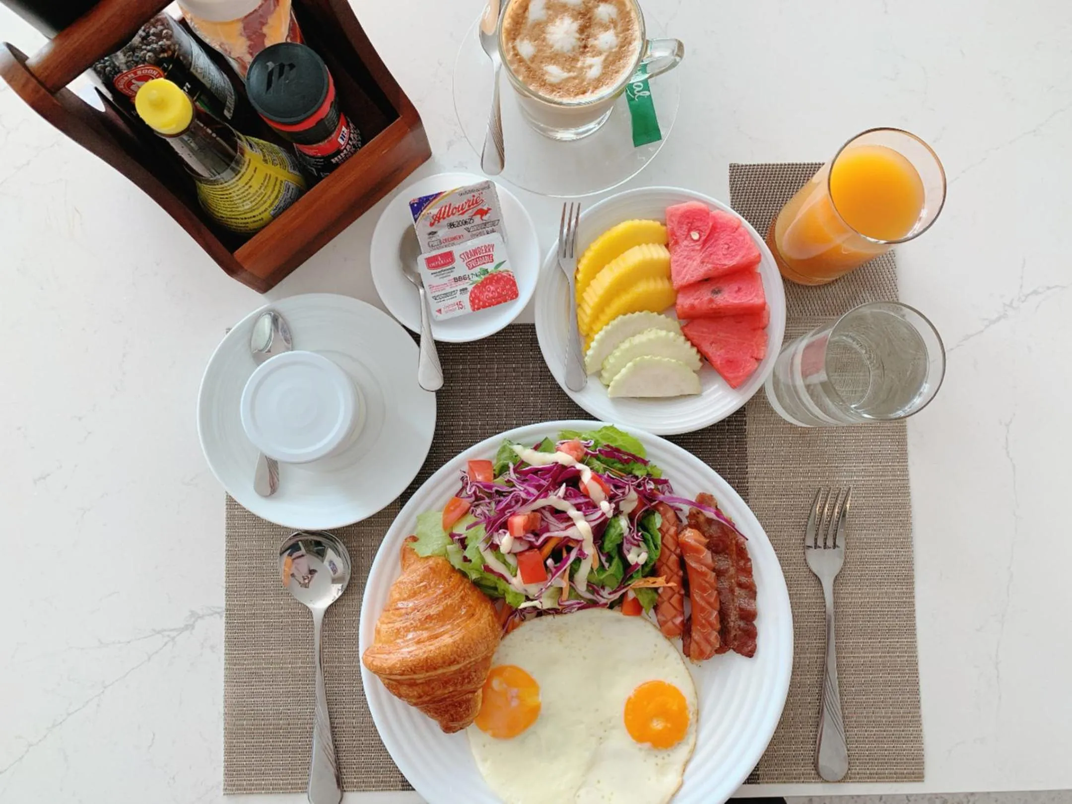 Food and drinks in SN Residences