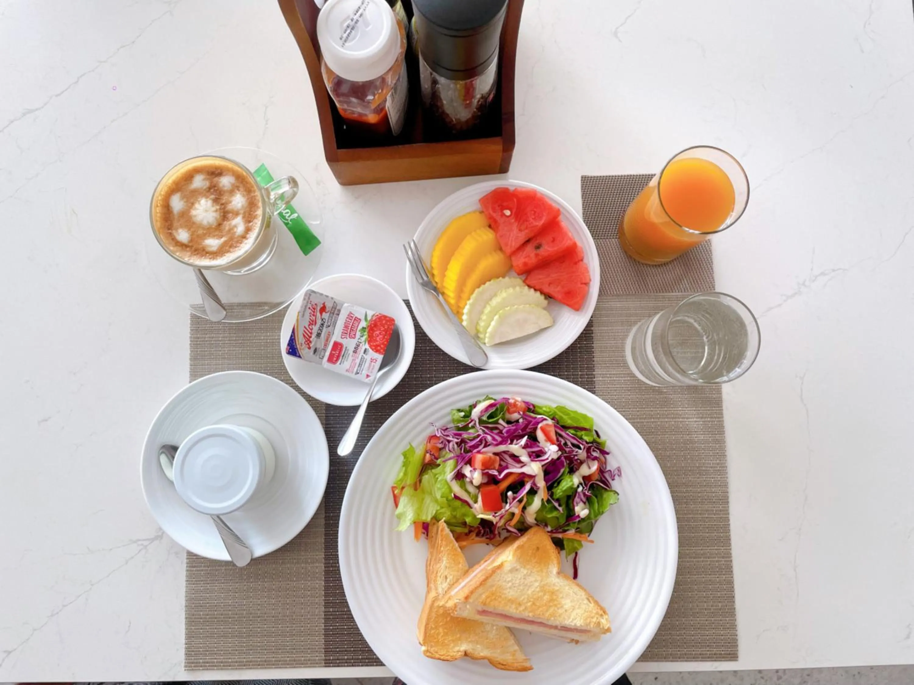 Food and drinks in SN Residences