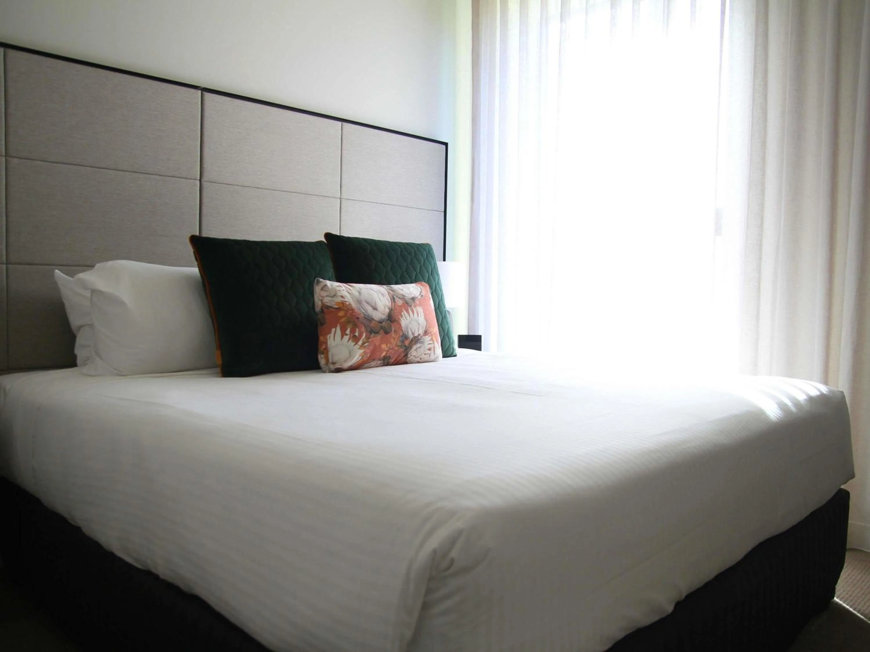 Bedroom, Bed in Peppers Marysville