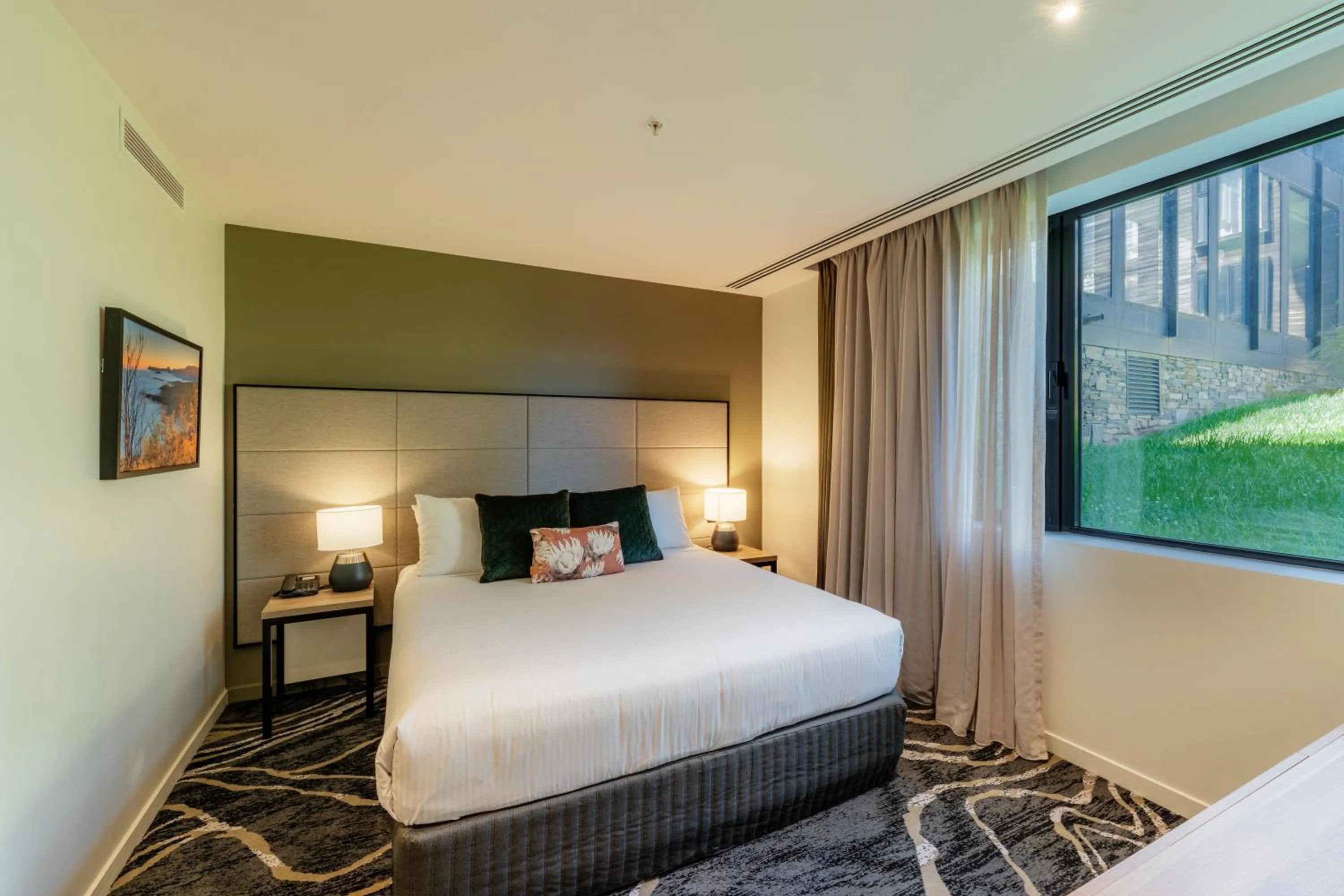 Bedroom, Bed in Peppers Marysville