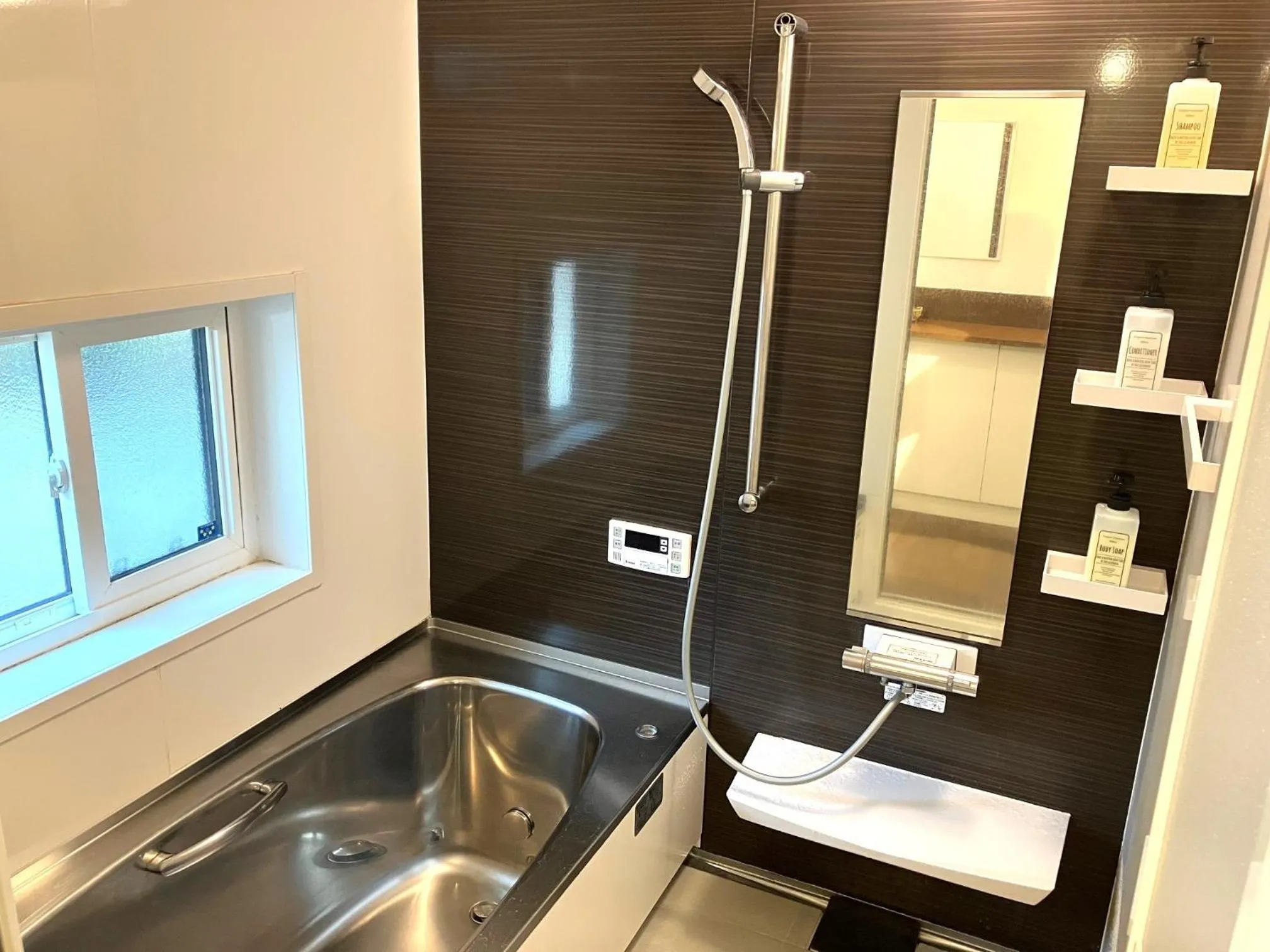 Shower in PICA Fujiyoshida