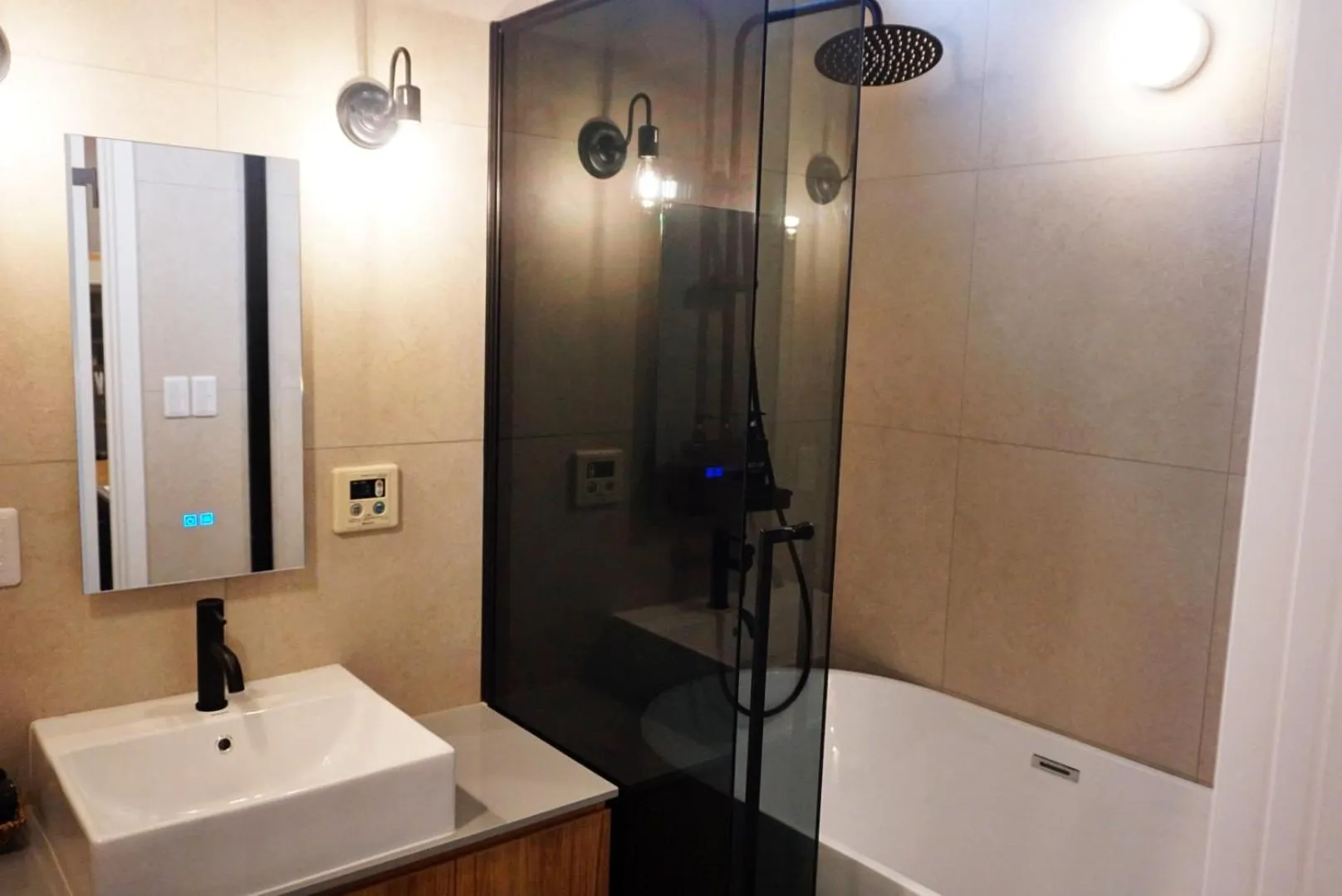 Shower in PICA Fujiyoshida