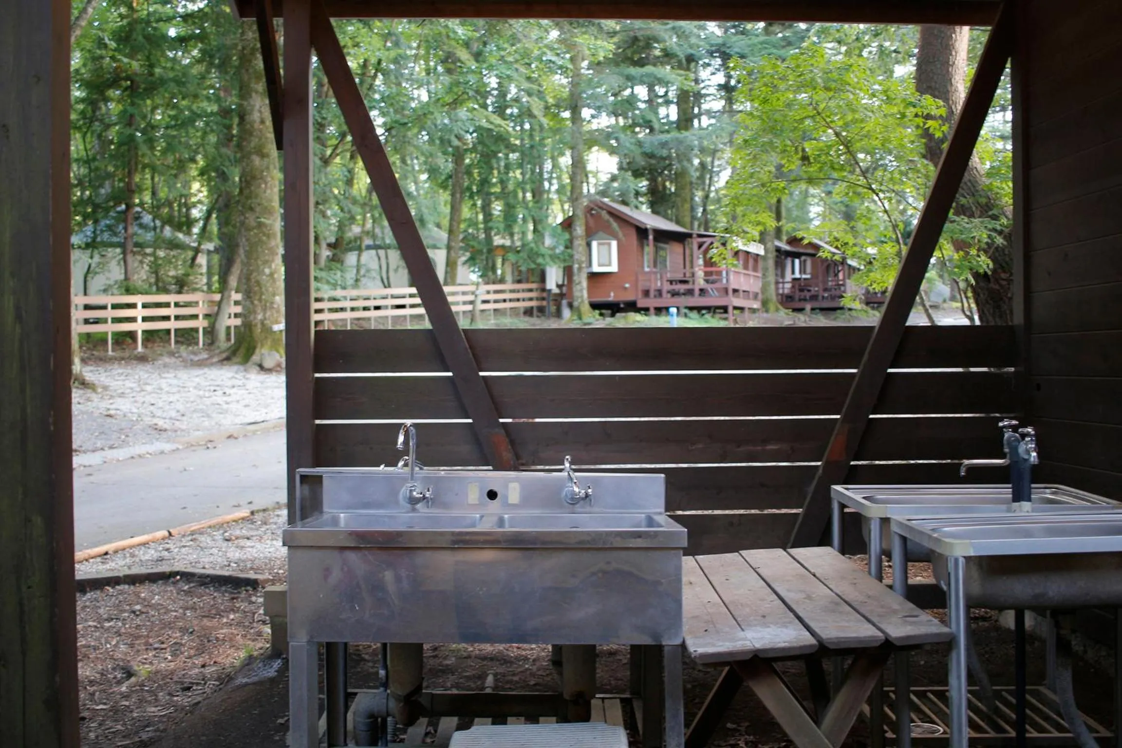 Communal kitchen in PICA Fujiyoshida