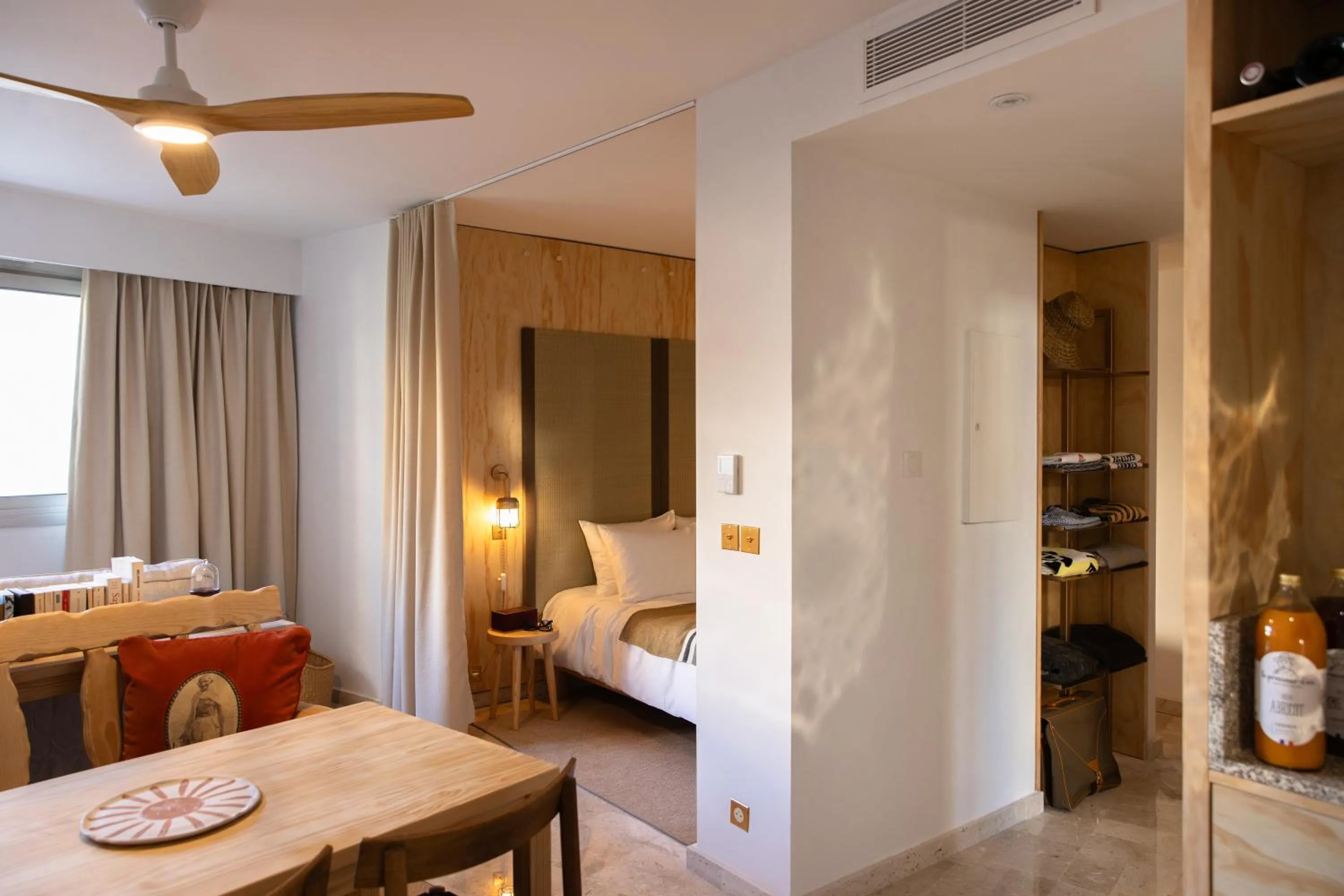 Bedroom, Bed in MOB HOTEL Cannes