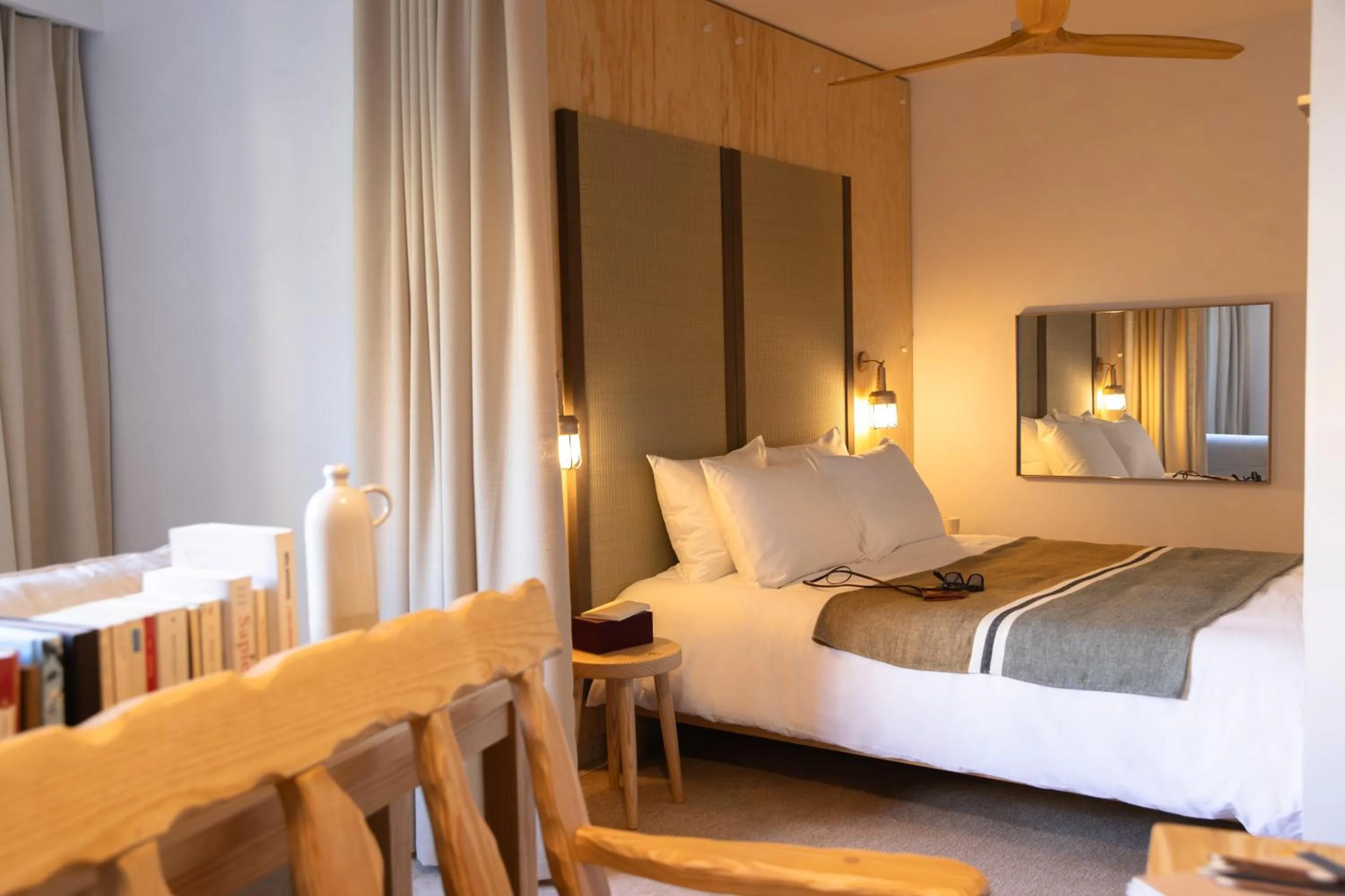 Bed in MOB HOTEL Cannes